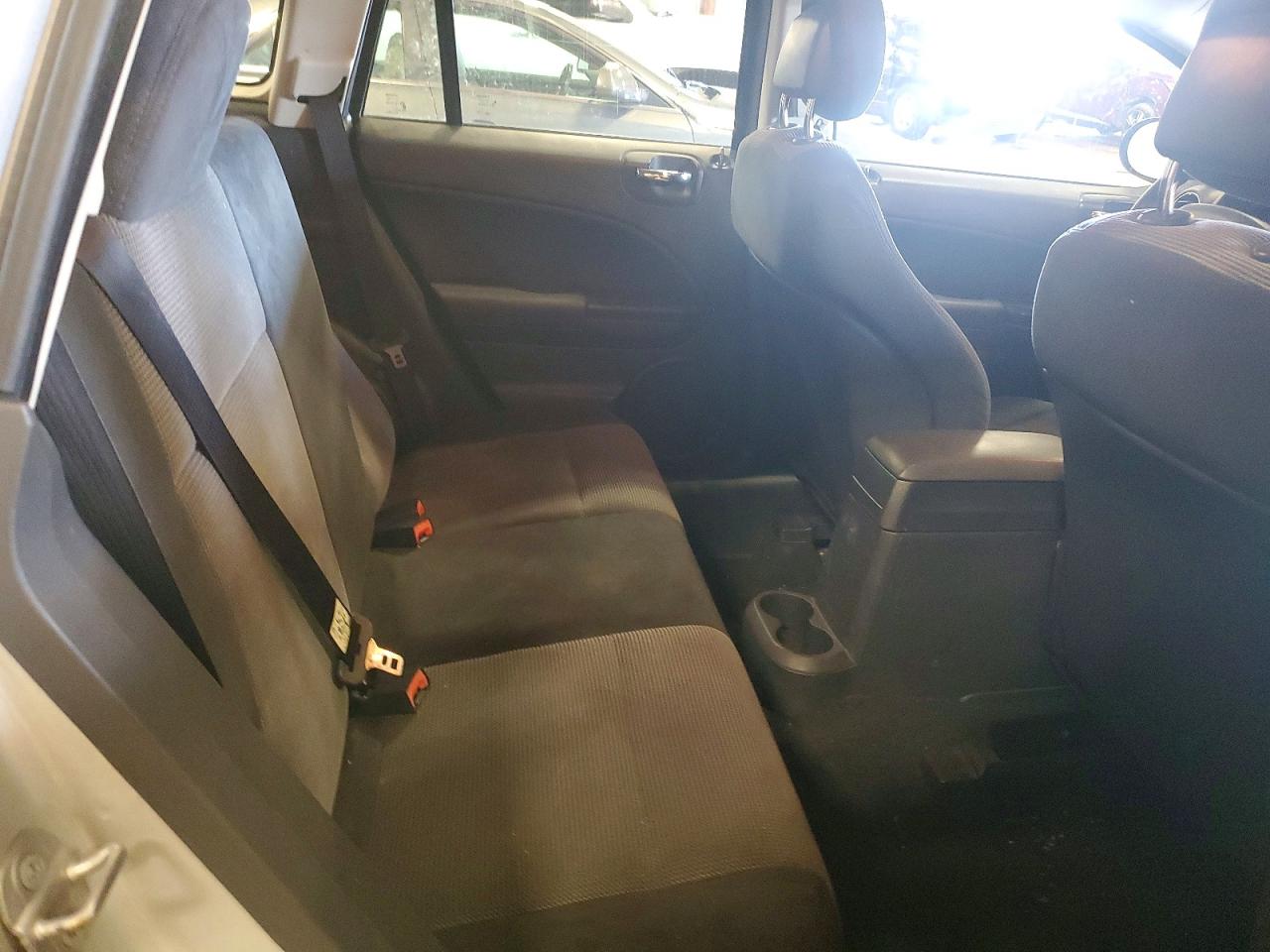 2010 Dodge Caliber Sxt Silver vin: 1B3CB4HA2AD543647