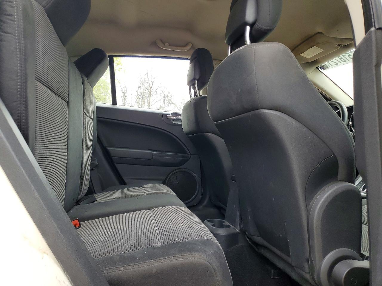 2010 Dodge Caliber Sxt White vin: 1B3CB4HA2AD605919