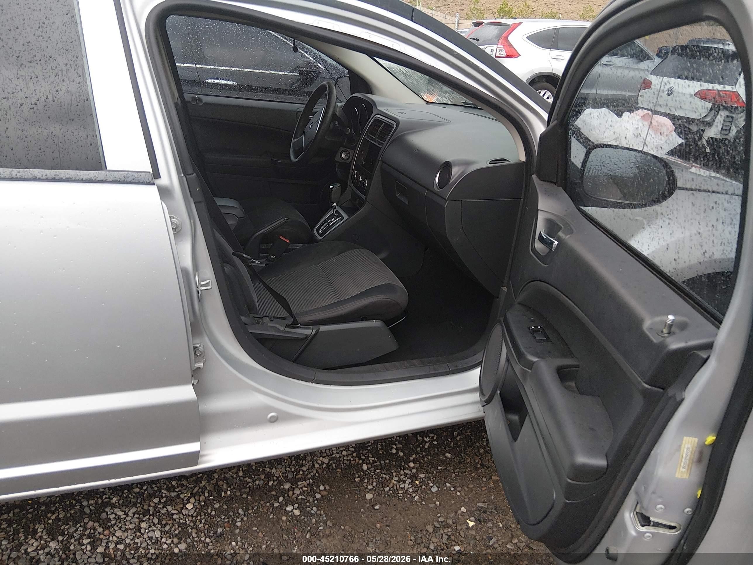 2010 Dodge Caliber Sxt Silver vin: 1B3CB4HA6AD532358
