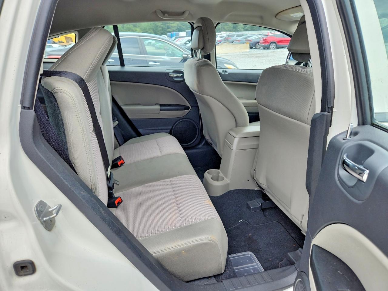 2010 Dodge Caliber Sxt White vin: 1B3CB4HA8AD546245