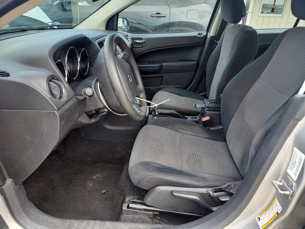 2011 Dodge Caliber Heat Серебряный vin: 1B3CB5HA5BD268203