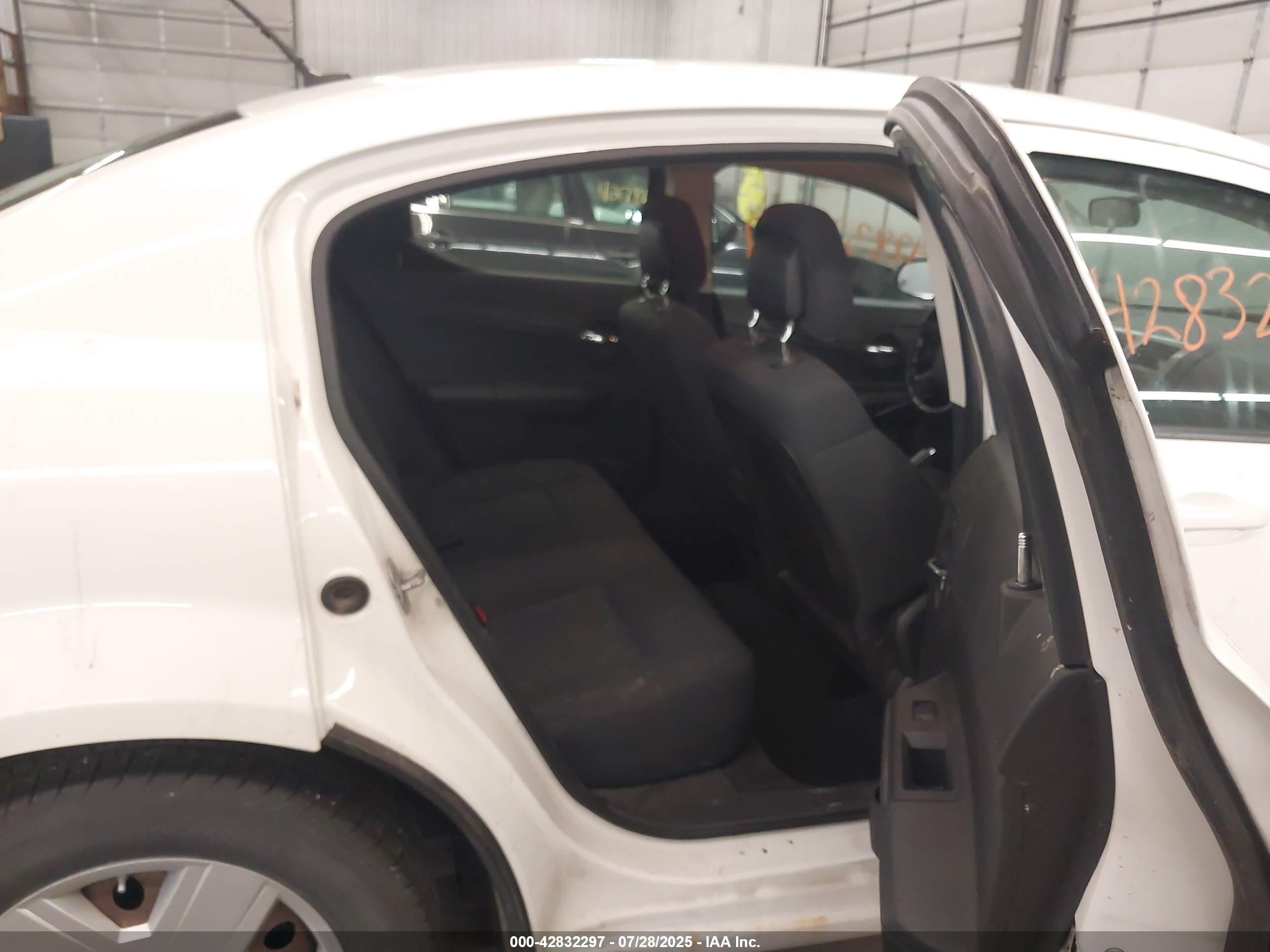 2010 Dodge Avenger Sxt White vin: 1B3CC4FB3AN216192