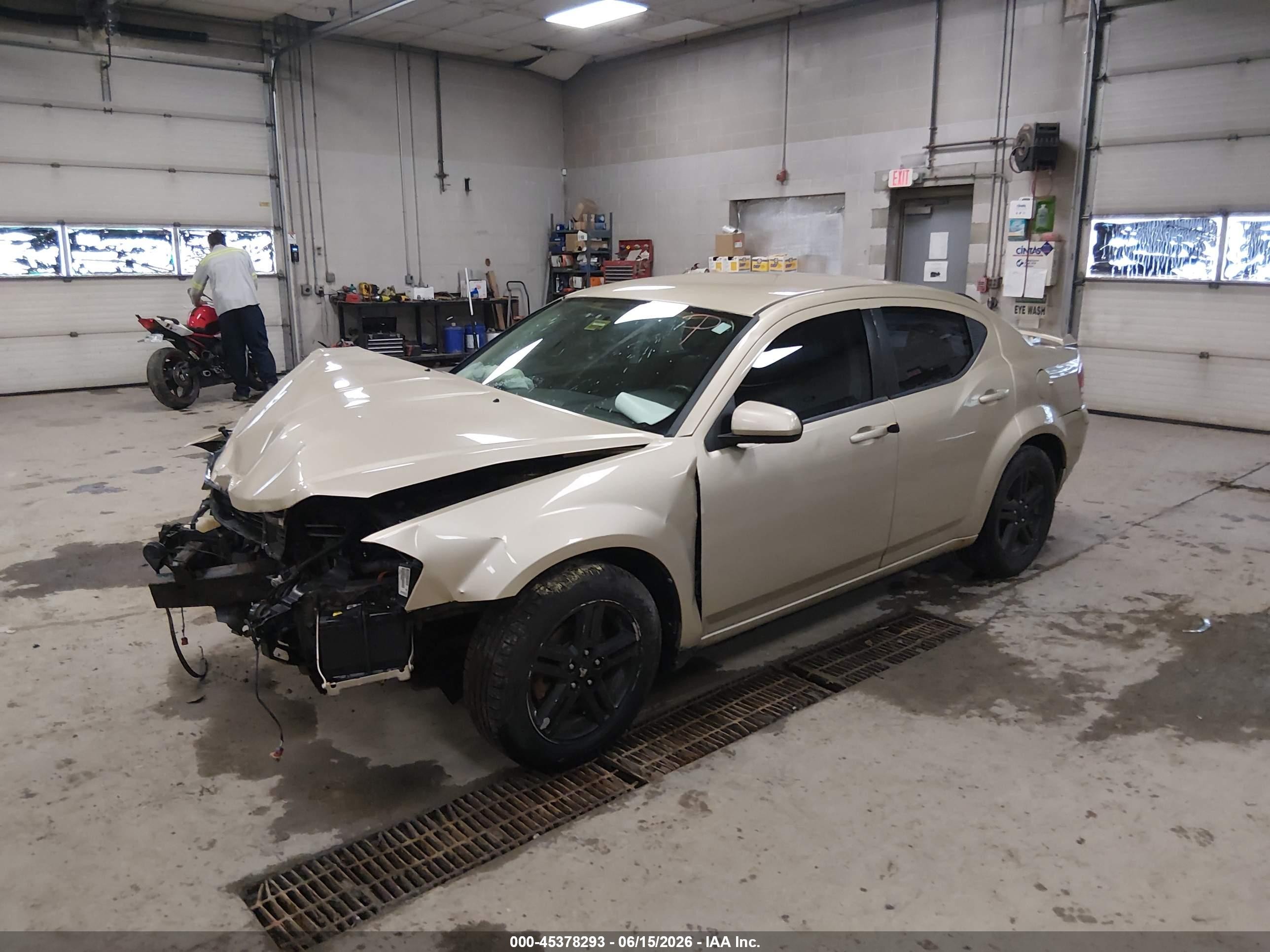 2010 Dodge Avenger R/t Gold vin: 1B3CC5FB0AN218021
