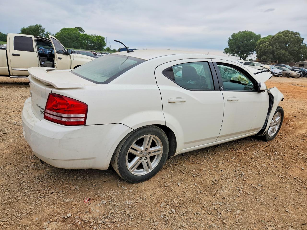 2010 Dodge Avenger R White vin: 1B3CC5FB3AN128930