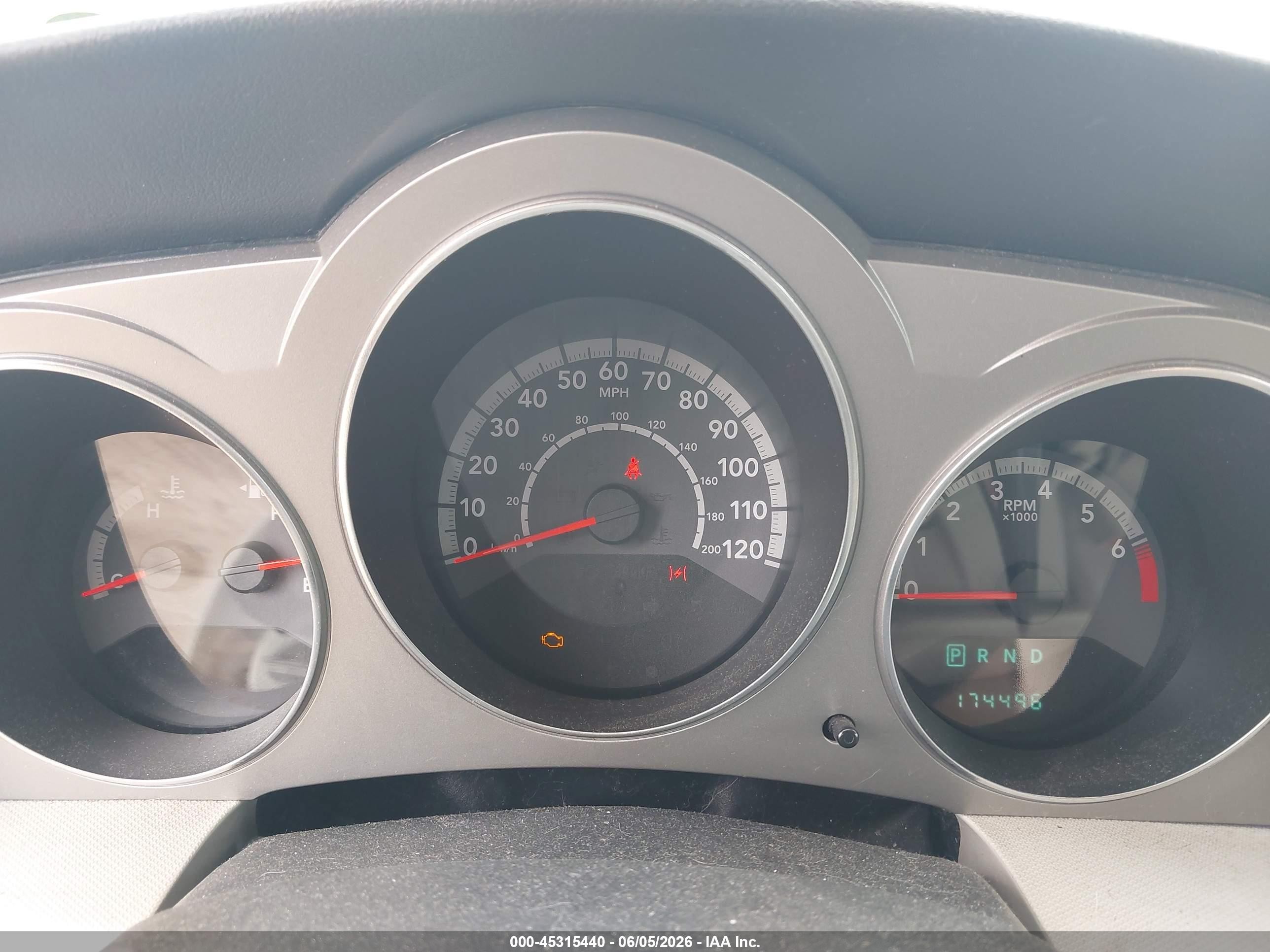 2010 Dodge Avenger R/t White vin: 1B3CC5FB8AN138658