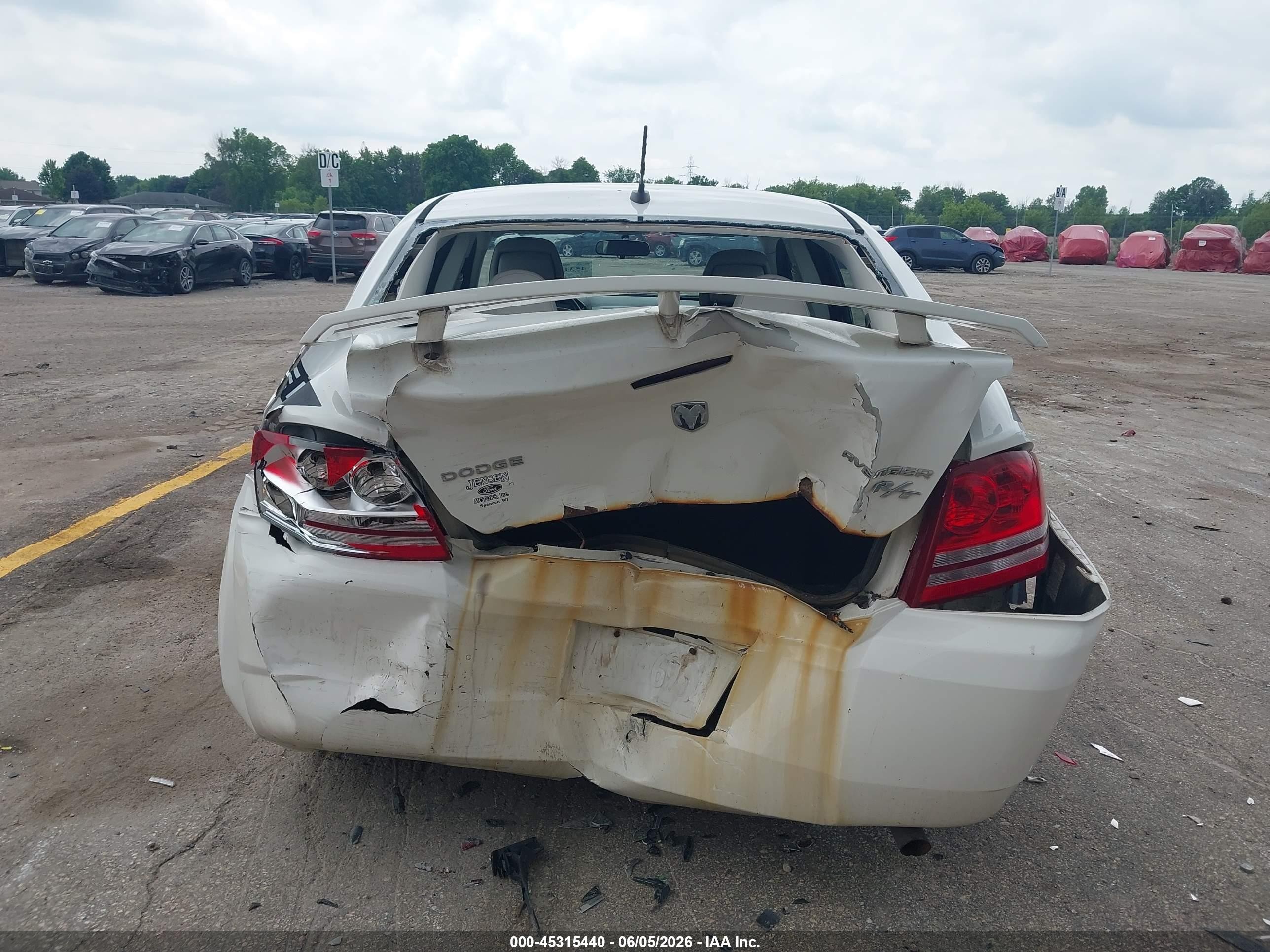 2010 Dodge Avenger R/t White vin: 1B3CC5FB8AN138658