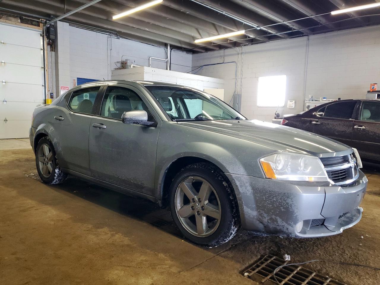 2010 Dodge Avenger R Gray vin: 1B3CC5FV6AN130391