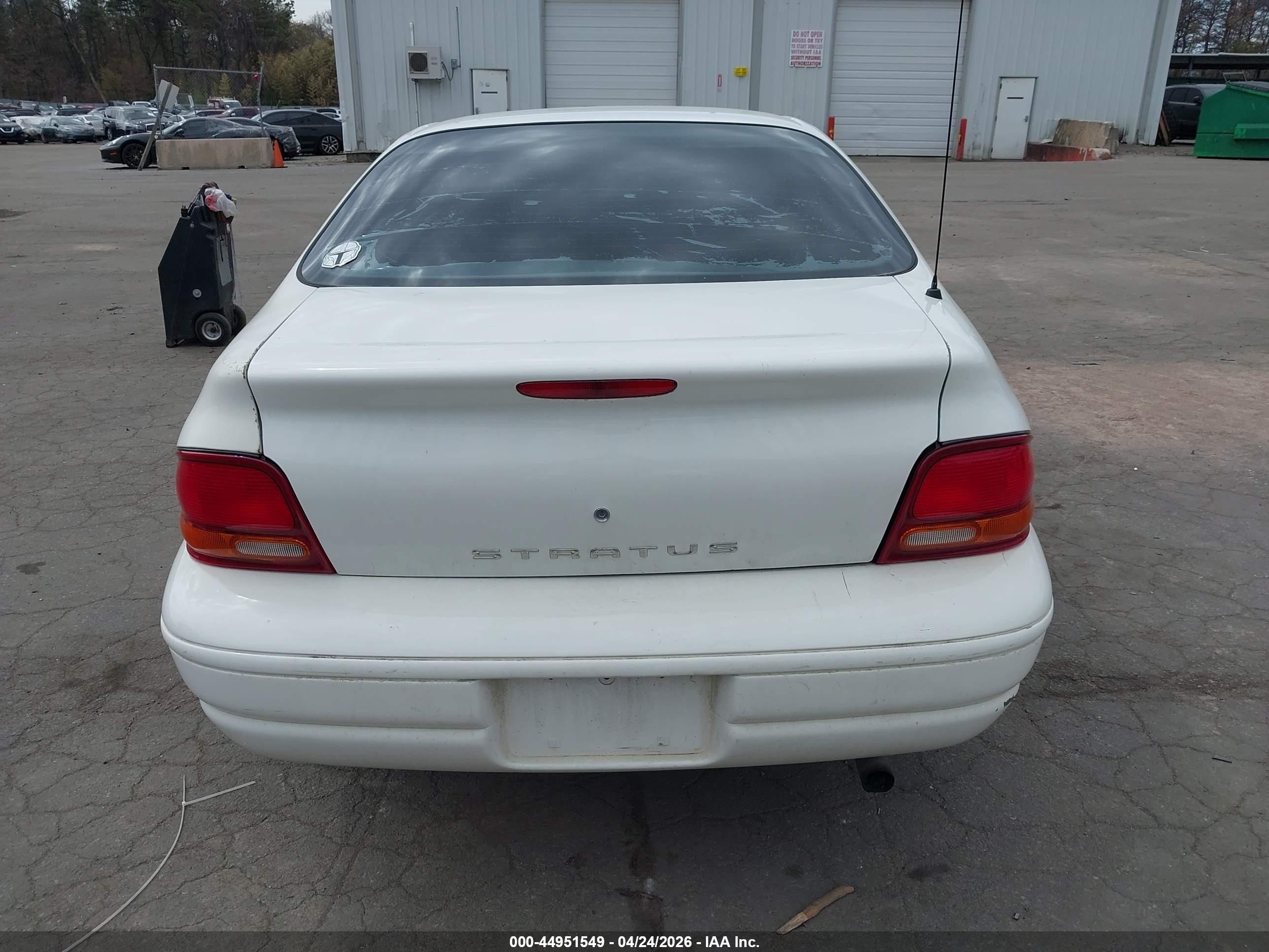 2000 Dodge Stratus Se White vin: 1B3EJ46X0YN104986