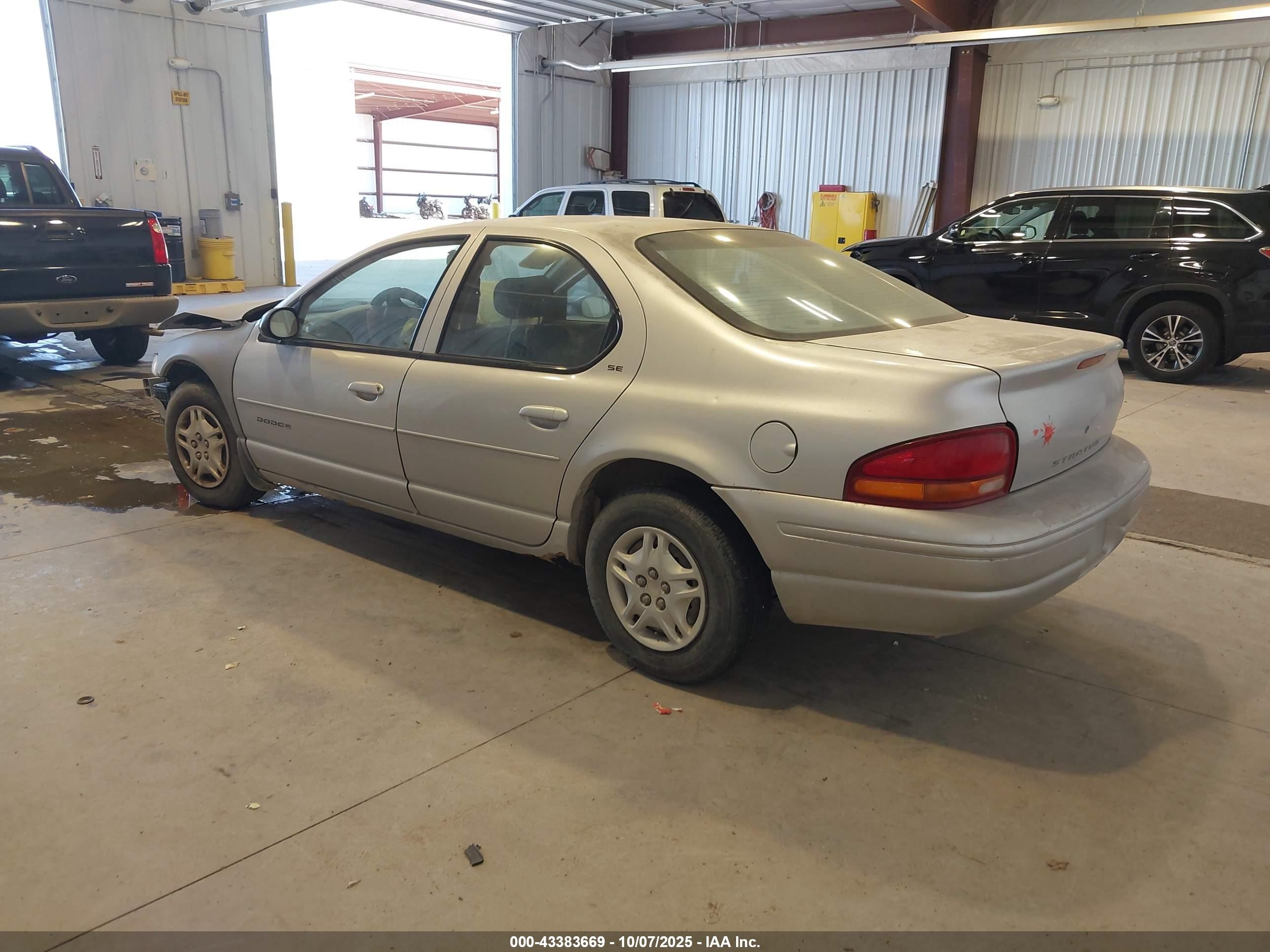 2000 Dodge Stratus Se Серебряный vin: 1B3EJ46X5YN169929