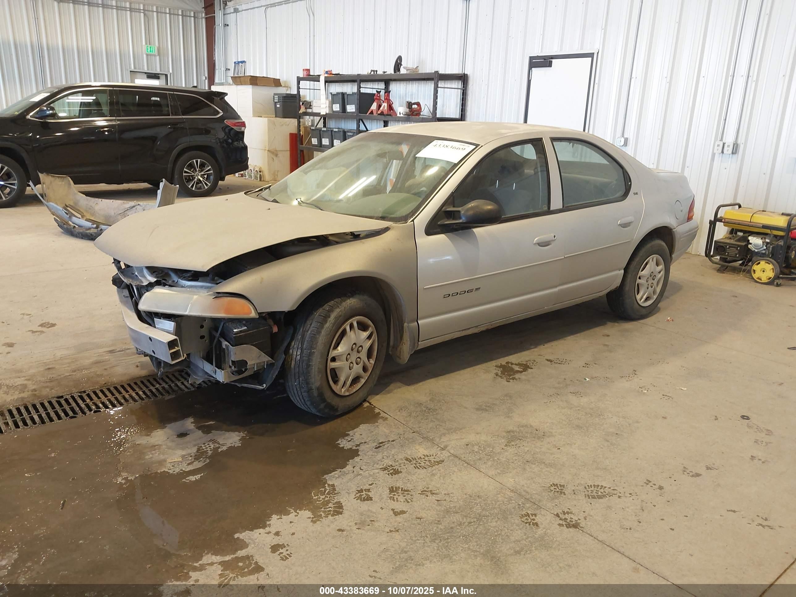 2000 Dodge Stratus Se Серебряный vin: 1B3EJ46X5YN169929