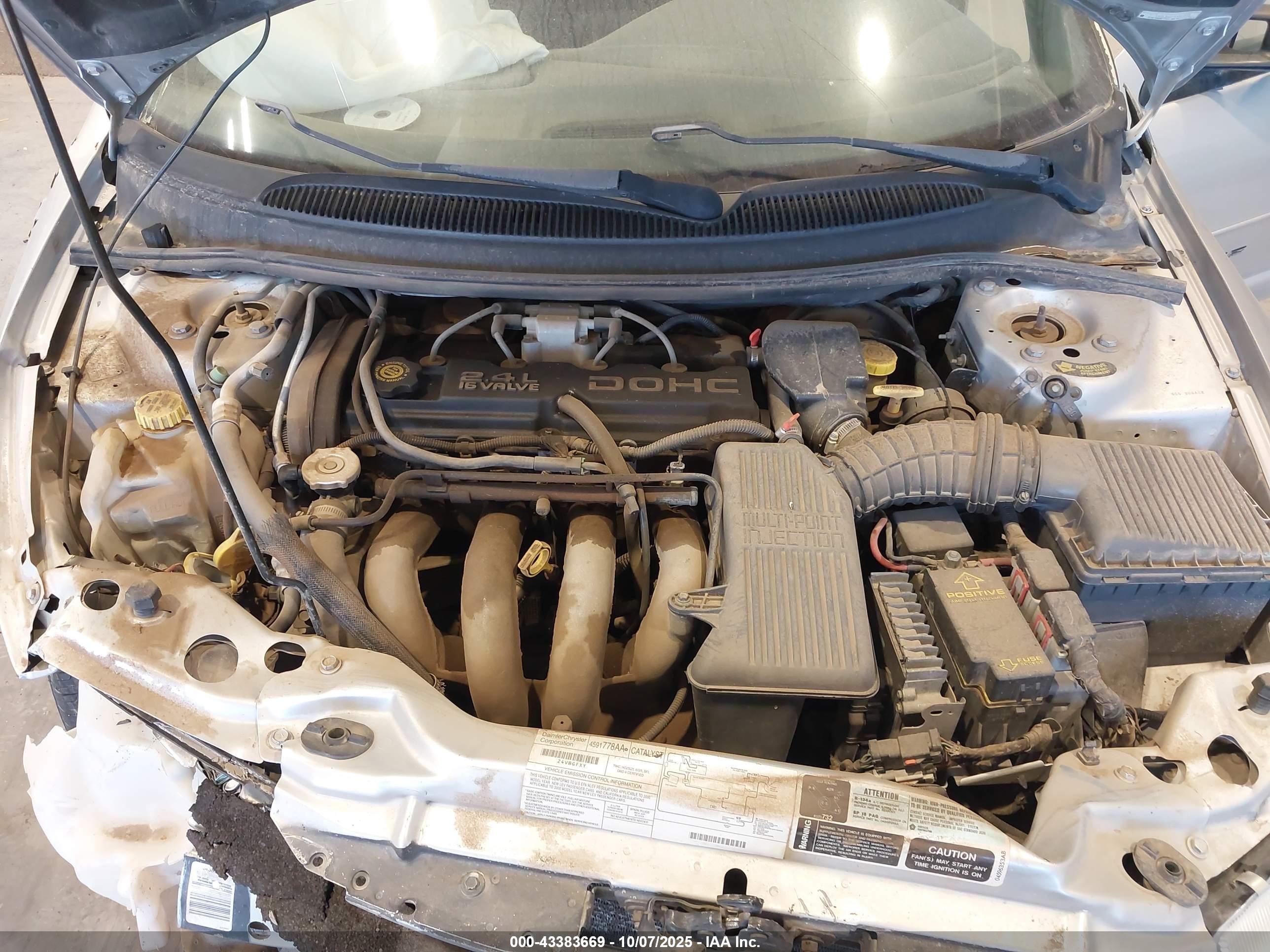 2000 Dodge Stratus Se Серебряный vin: 1B3EJ46X5YN169929