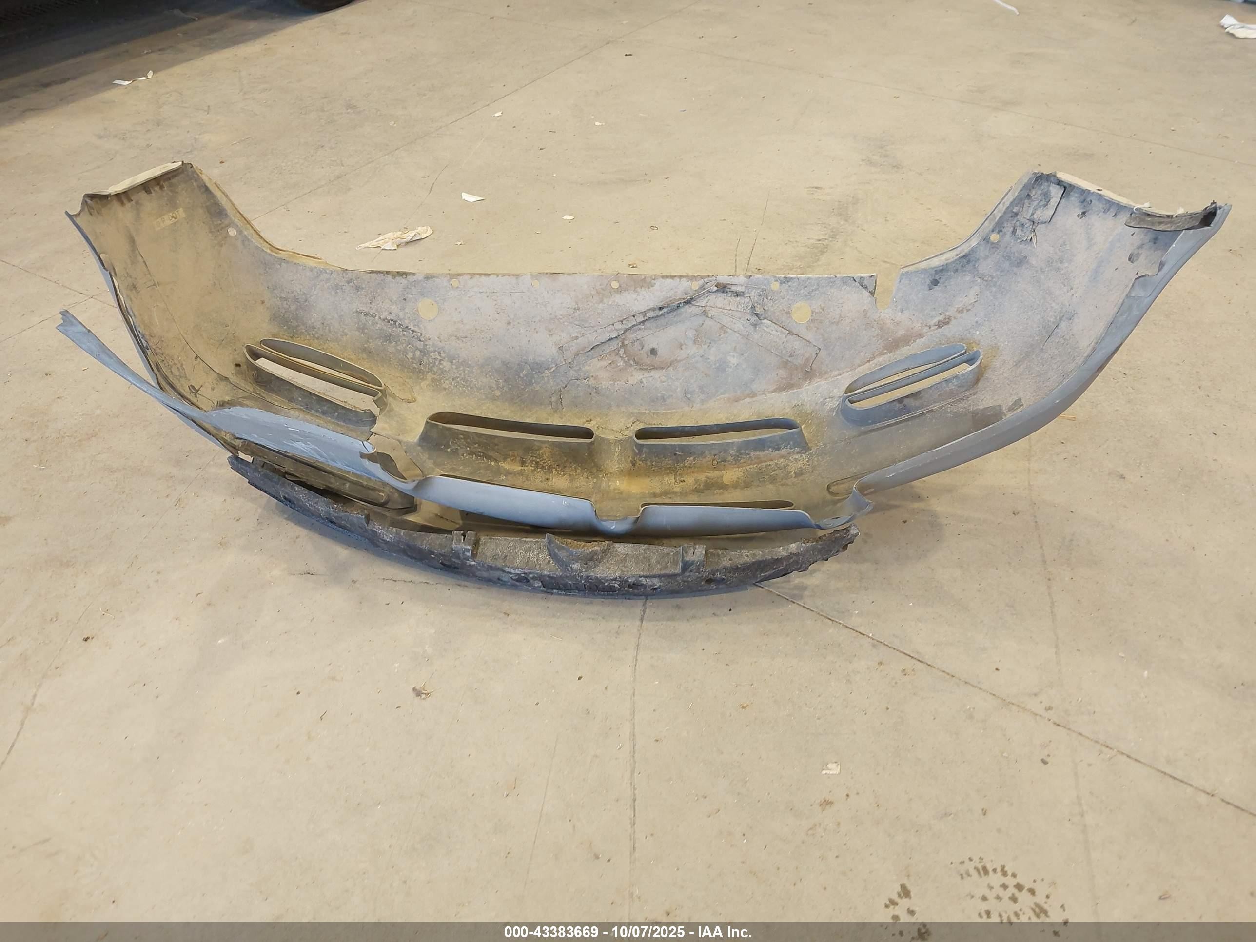 2000 Dodge Stratus Se Серебряный vin: 1B3EJ46X5YN169929