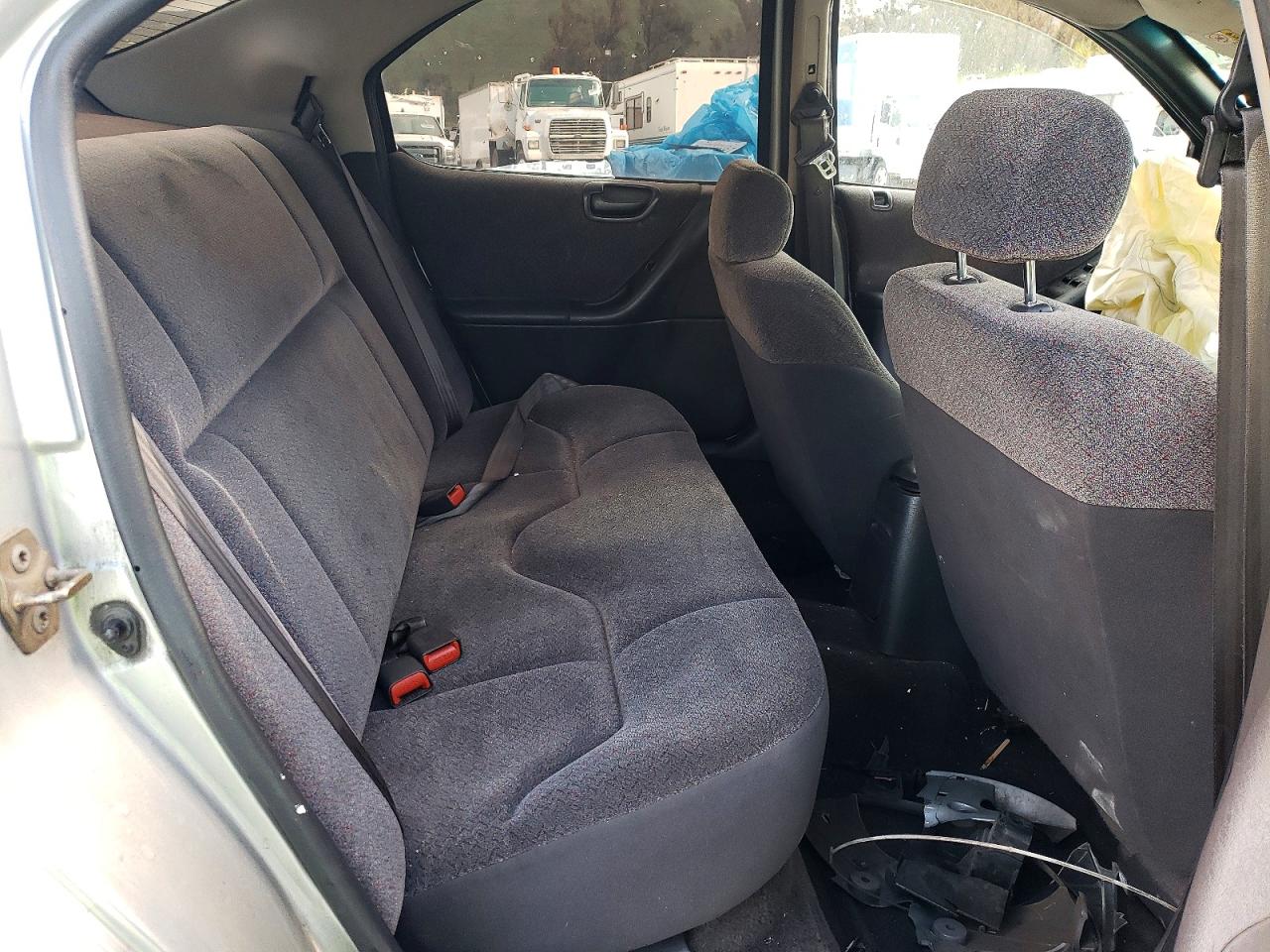 2000 Dodge Stratus Se Silver vin: 1B3EJ46X5YN229899