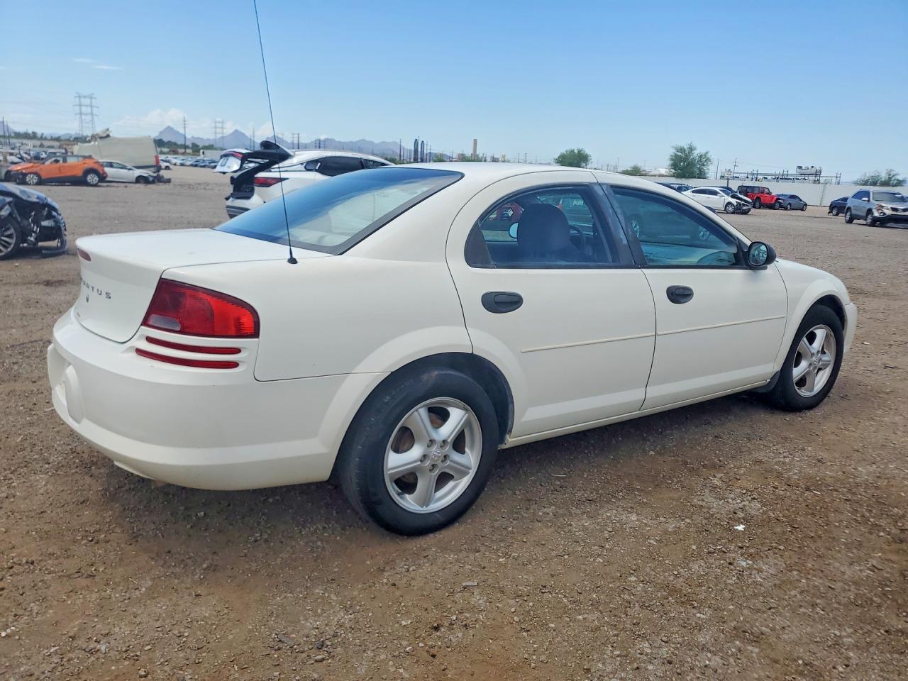 2004 Dodge Stratus Se White vin: 1B3EL36R14N367312