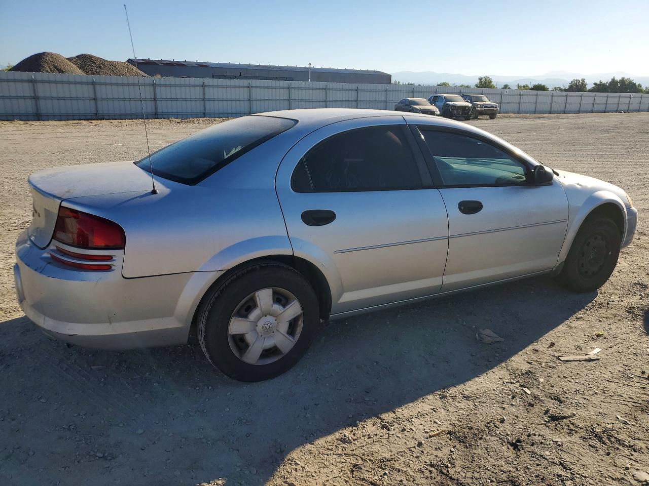 2004 Dodge Stratus Se Silver vin: 1B3EL36T14N348321