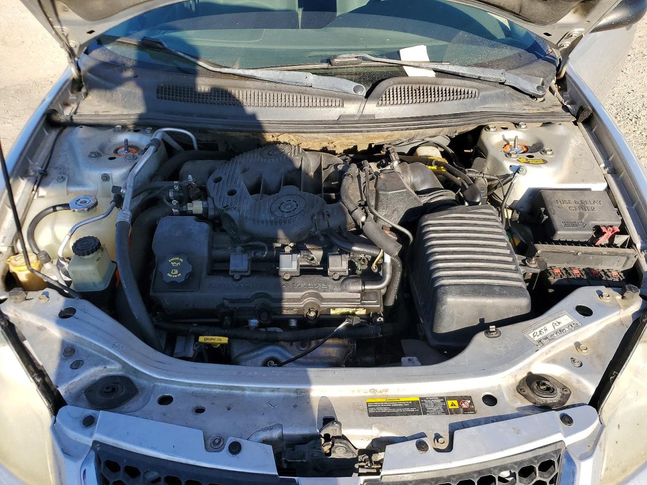 2004 Dodge Stratus Se Silver vin: 1B3EL36T14N348321