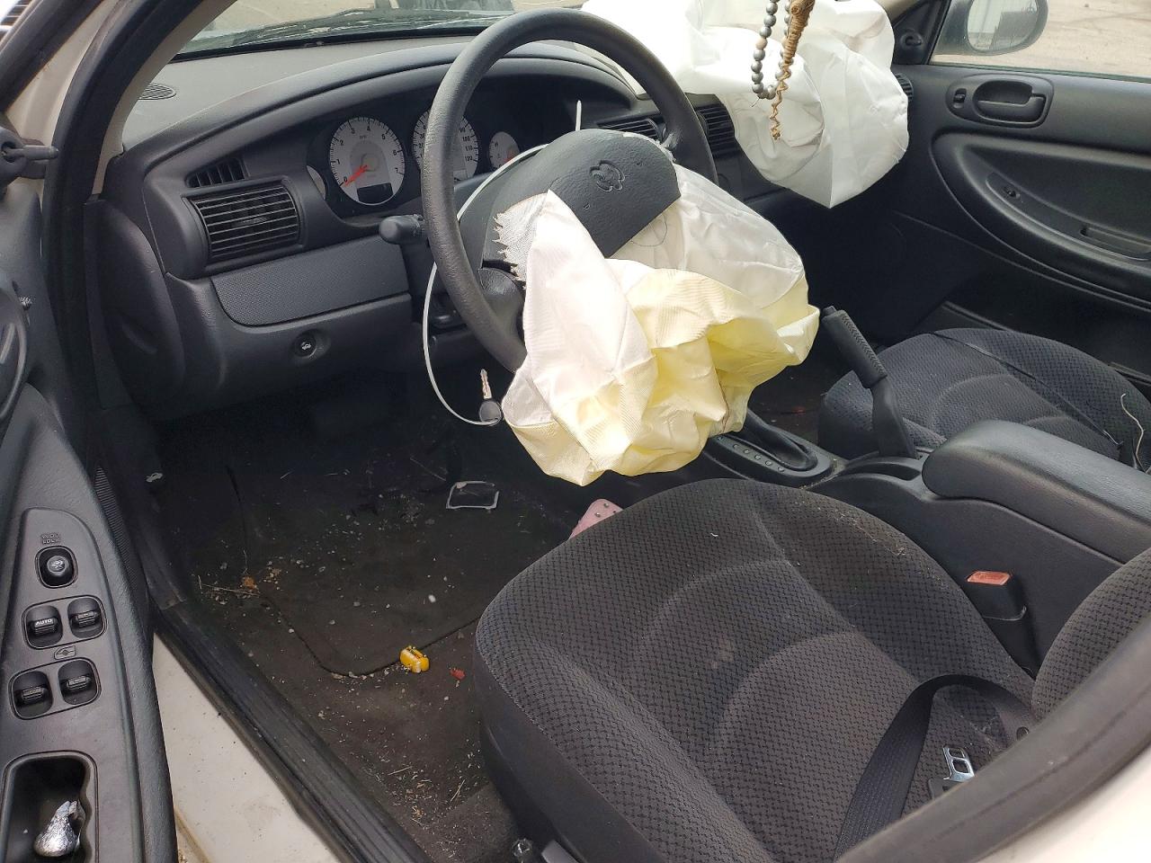 2004 Dodge Stratus Se White vin: 1B3EL36X04N222227