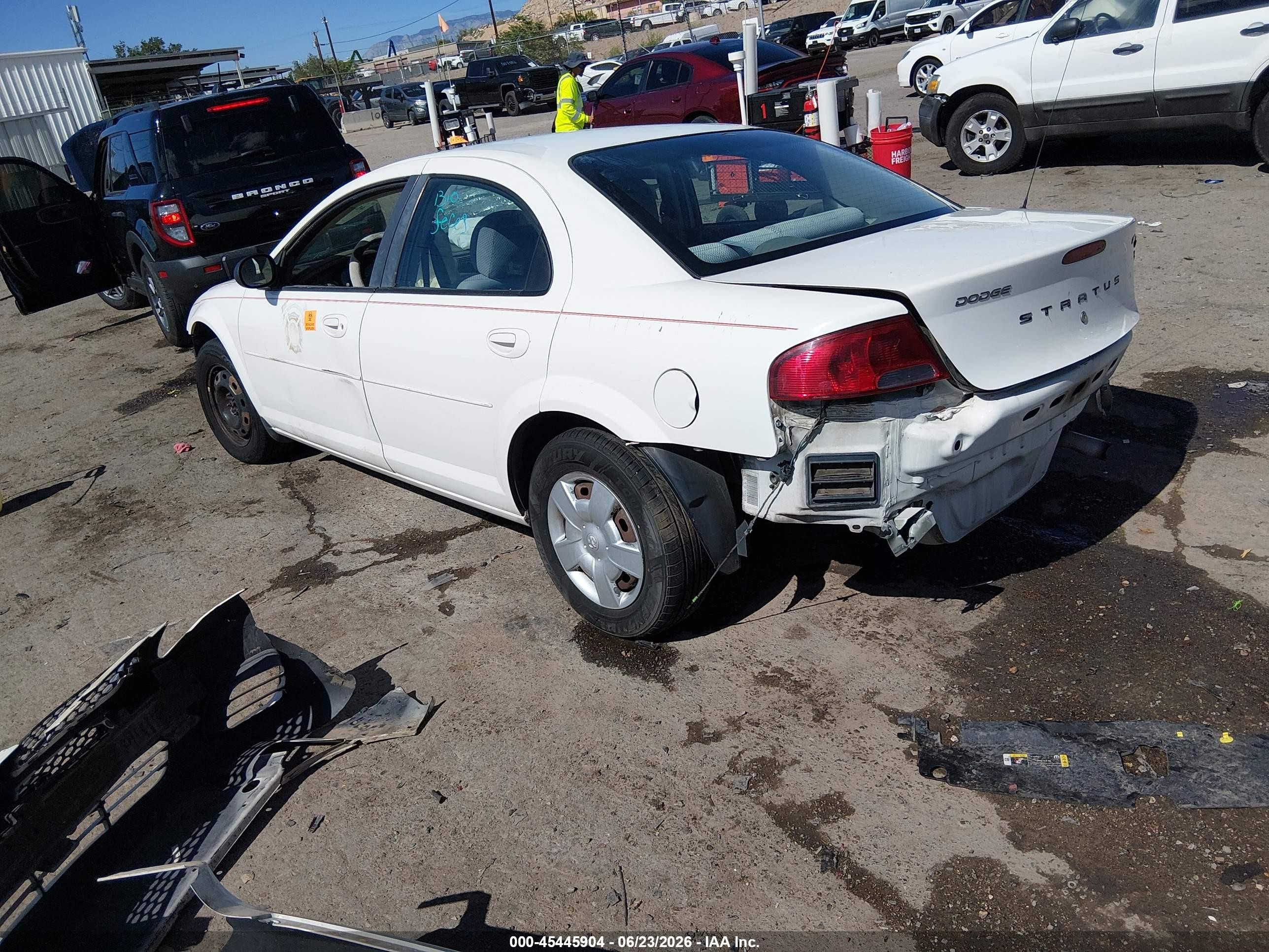 2005 Dodge Stratus Sxt Белый vin: 1B3EL46T65N645110