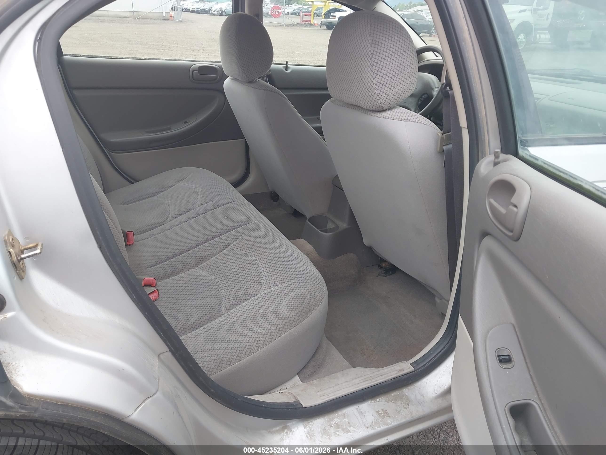 2005 Dodge Stratus Sxt Серебряный vin: 1B3EL46X15N546553