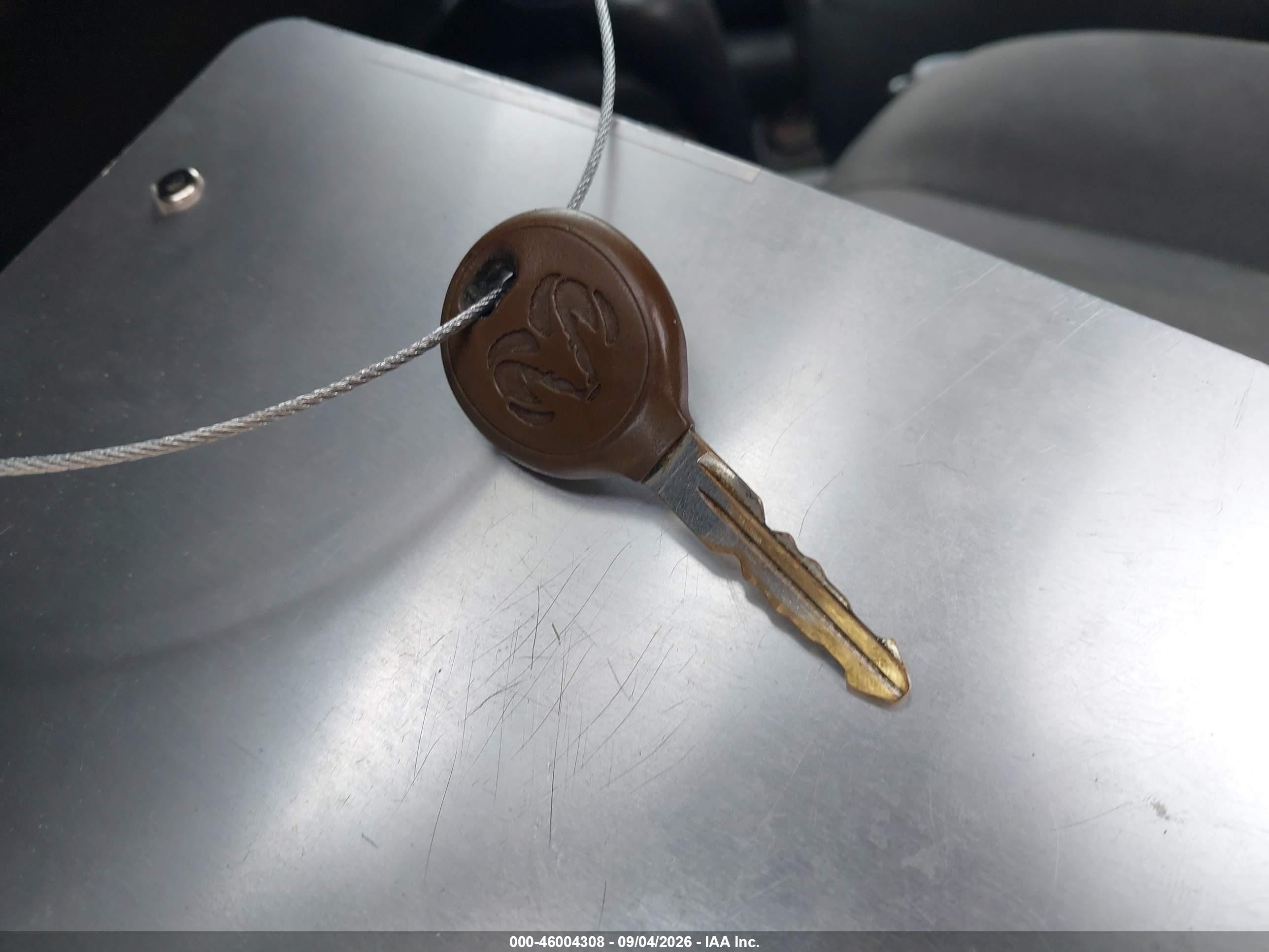 2004 Dodge Neon Se Серебряный vin: 1B3ES26CX4D586106