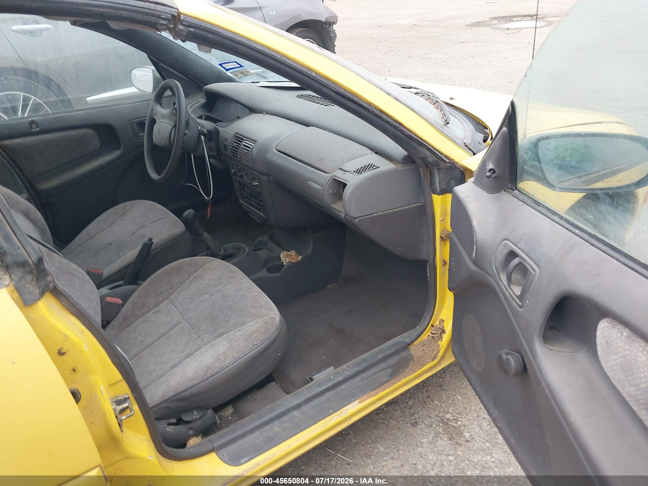 1995 Dodge Neon   Yellow vin: 1B3ES27C2SD584488