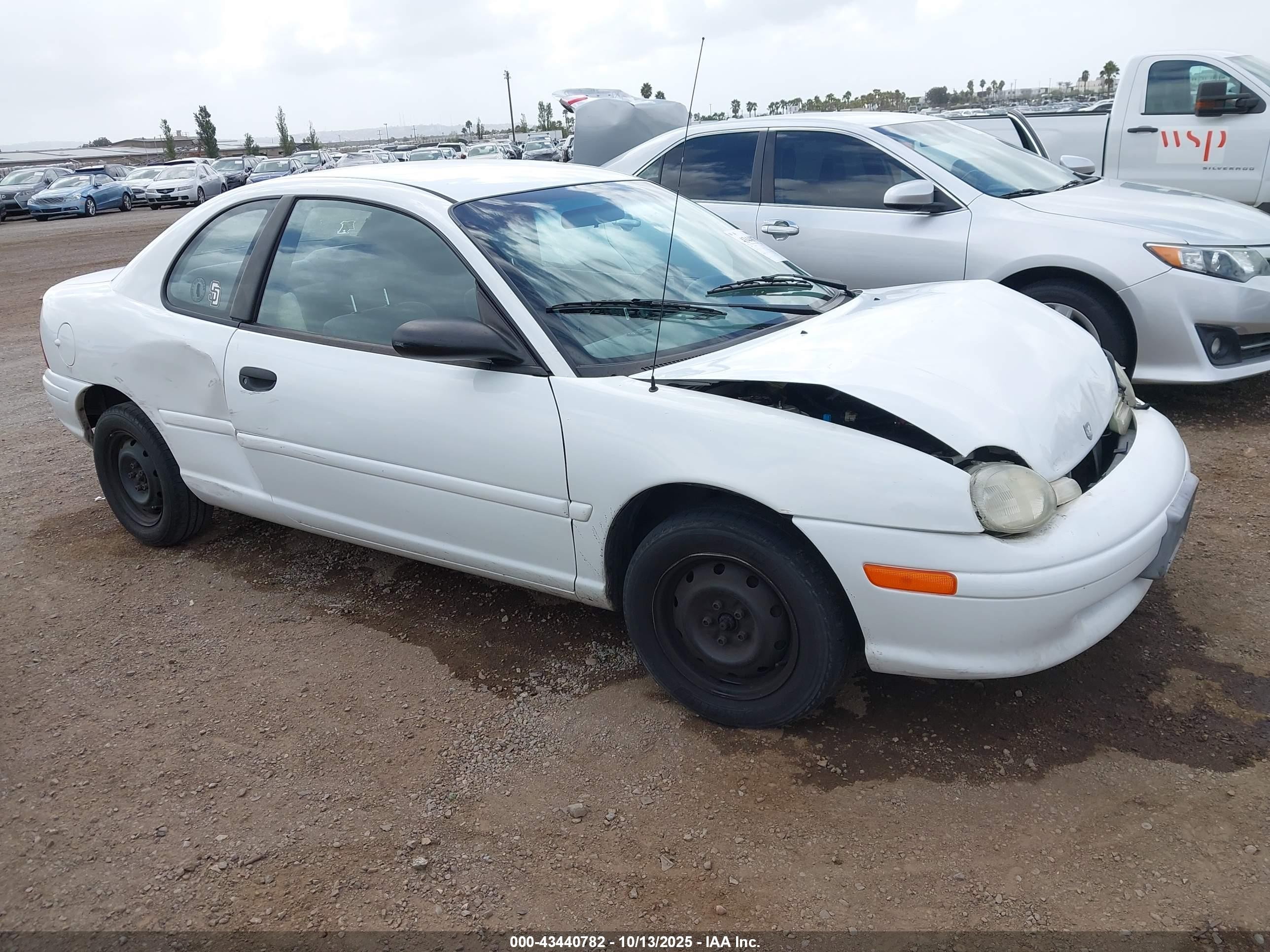 1B3ES42C4WD557513