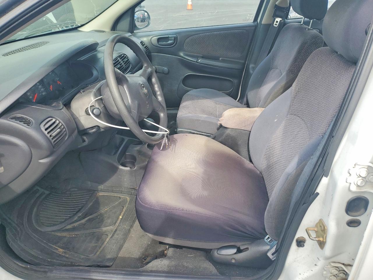 2000 Dodge Neon Base White vin: 1B3ES46C0YD697961