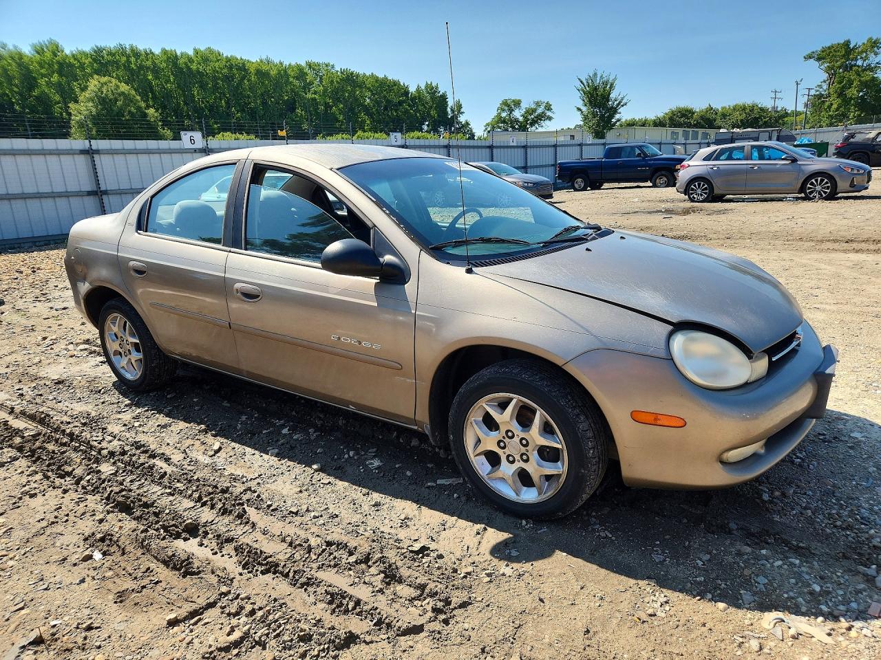 2000 Dodge Neon Base Tan vin: 1B3ES46C3YD616287