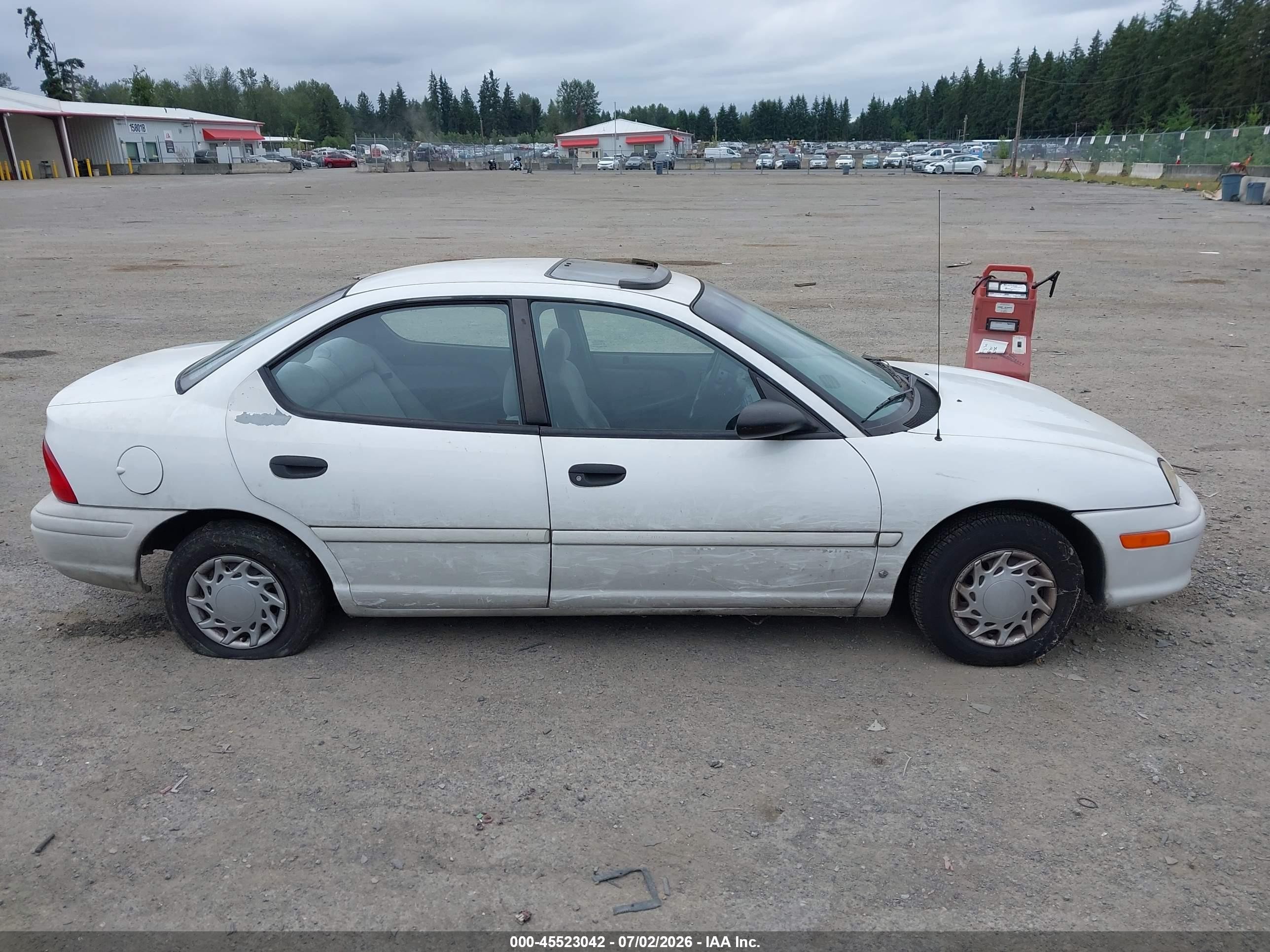 1995 Dodge Neon Highline White vin: 1B3ES47C9SD559647