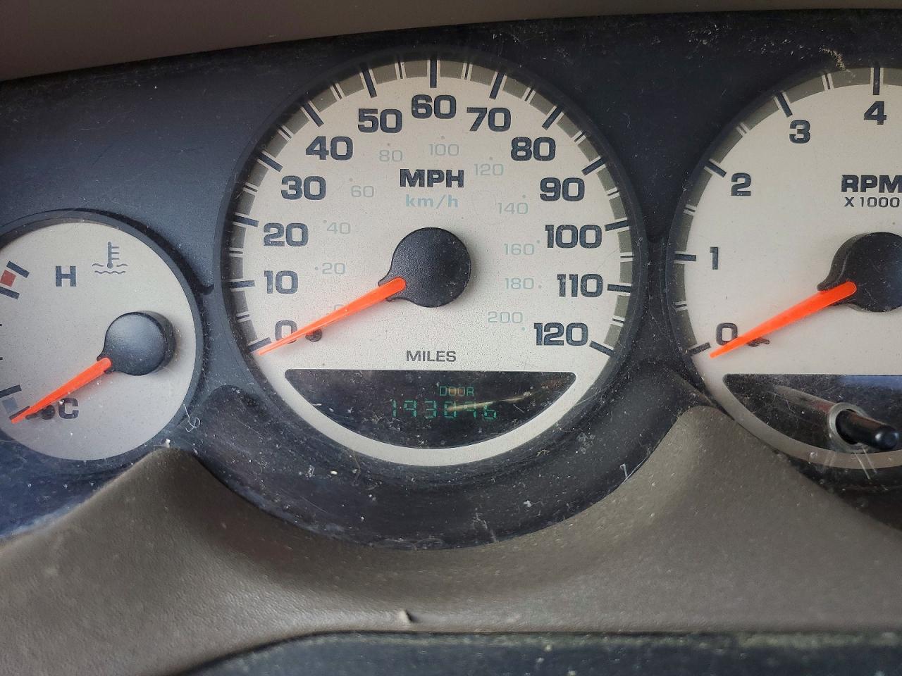 2004 Dodge Neon Sxt Red vin: 1B3ES56C14D524708