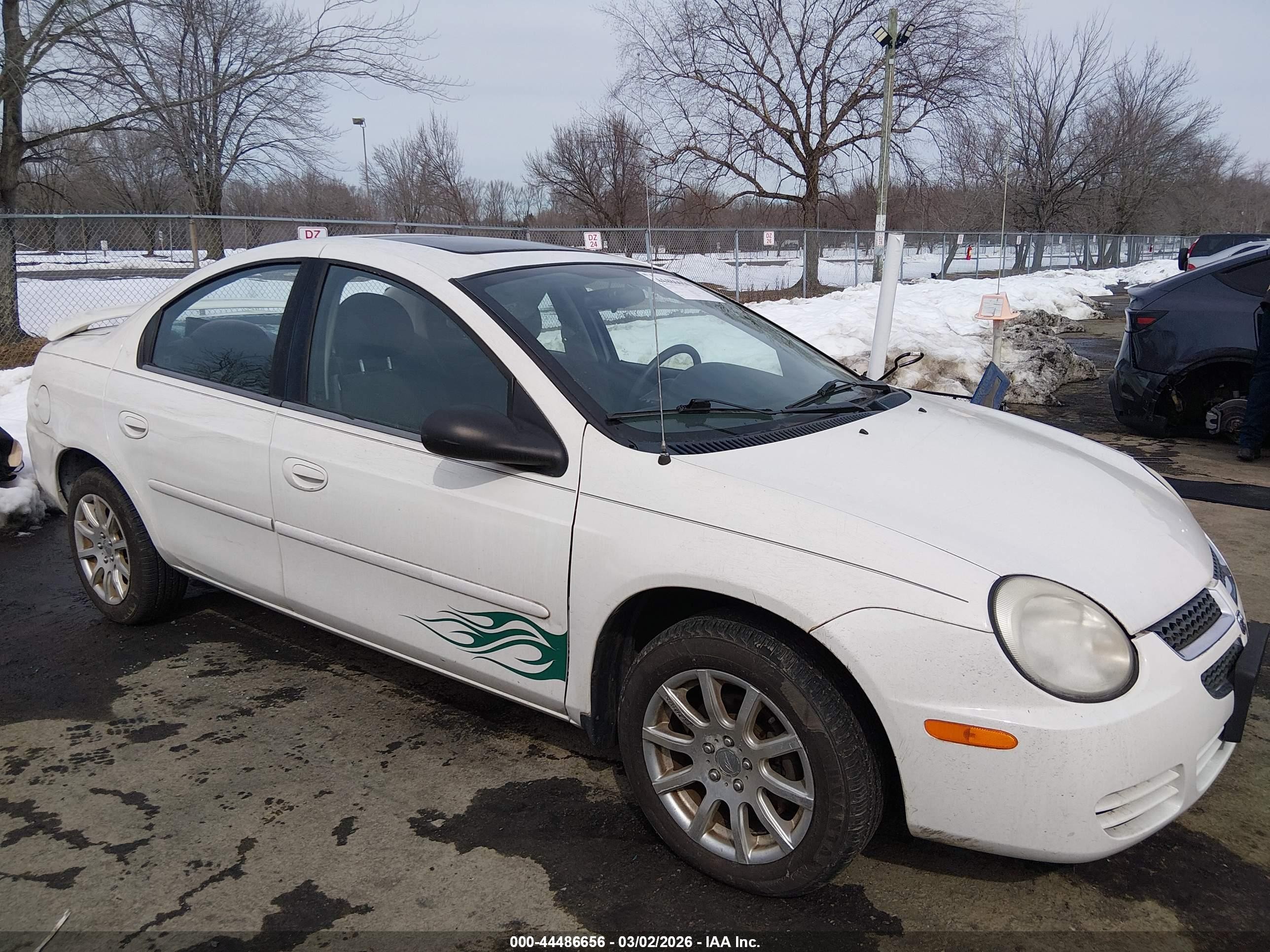 2004 Dodge Neon Sxt White vin: 1B3ES56C34D591813