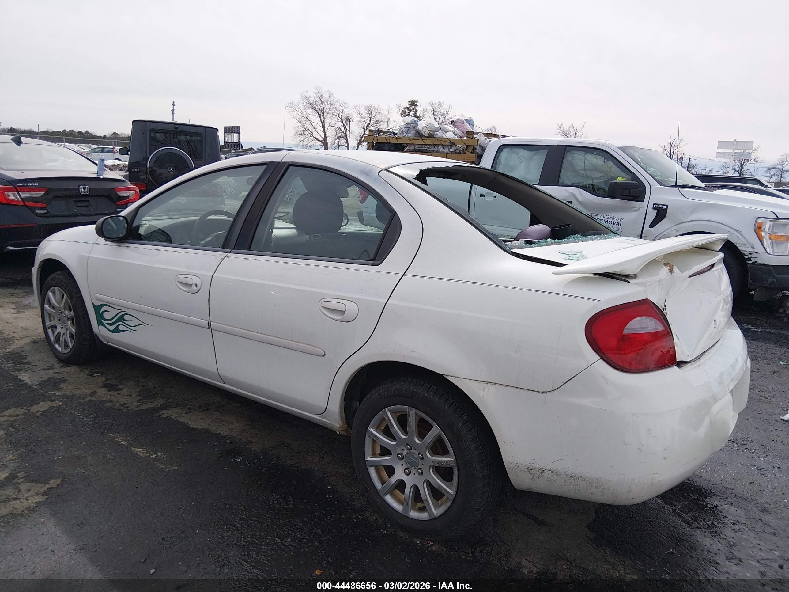 2004 Dodge Neon Sxt White vin: 1B3ES56C34D591813