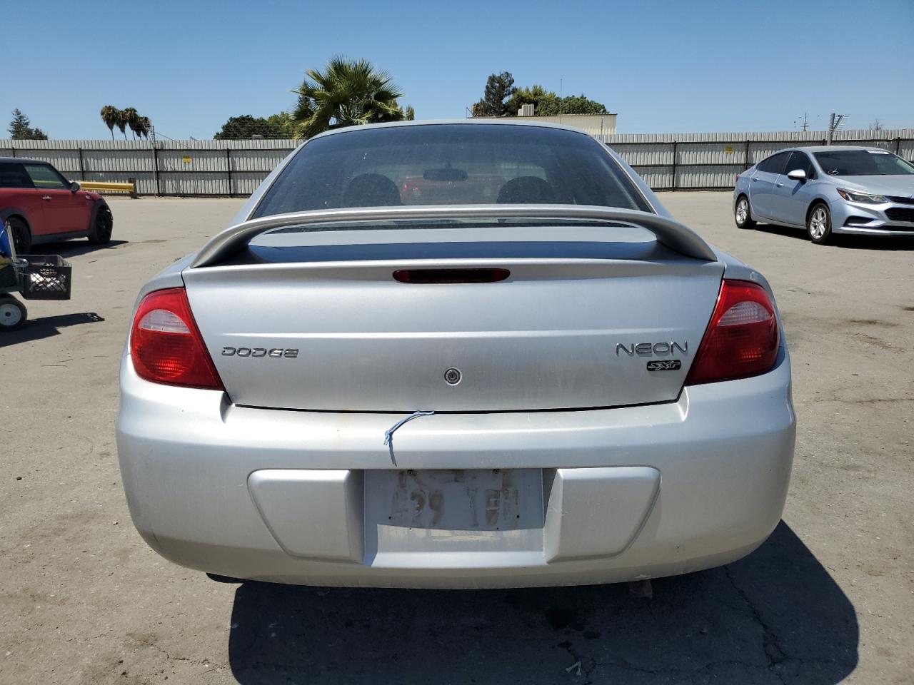 2004 Dodge Neon Sxt Серебряный vin: 1B3ES56C64D577226