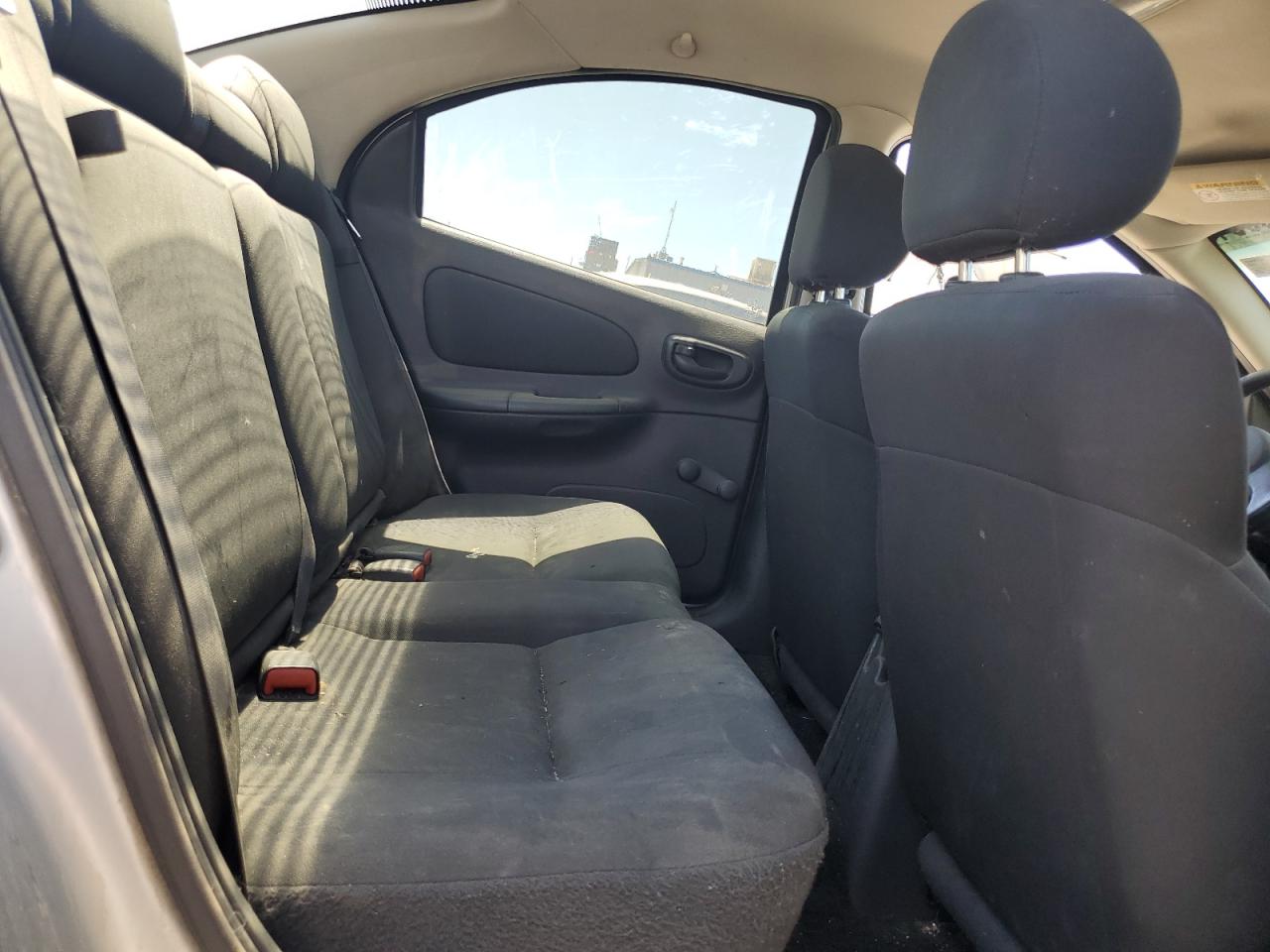 2004 Dodge Neon Sxt Серебряный vin: 1B3ES56C64D577226