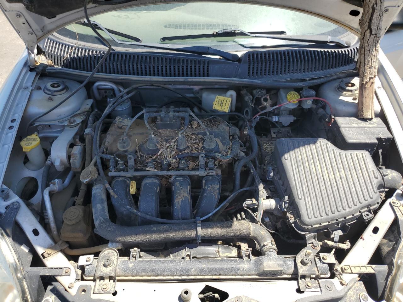 2004 Dodge Neon Sxt Серебряный vin: 1B3ES56C64D577226