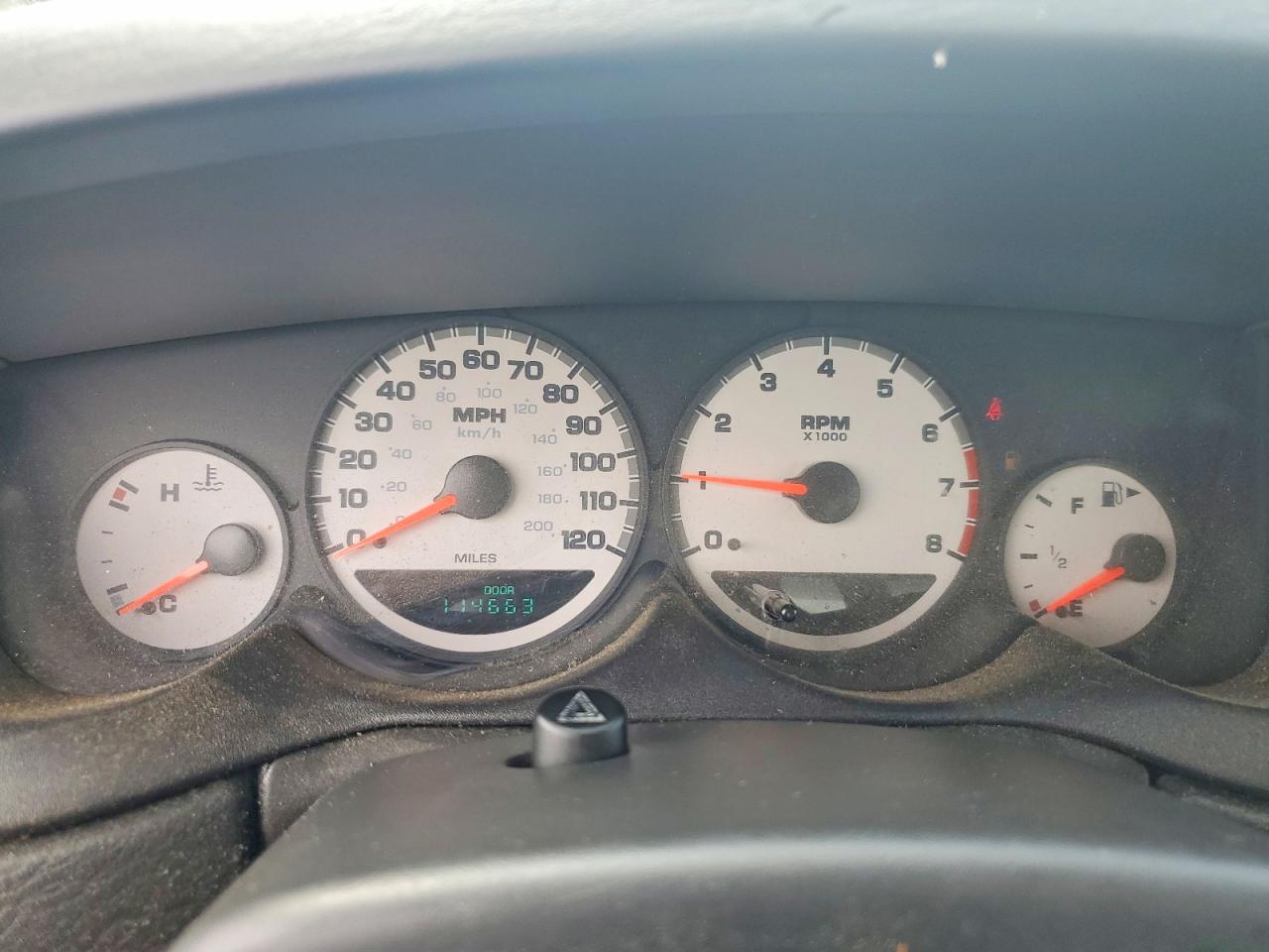 2005 Dodge Neon Sxt Серебряный vin: 1B3ES56C65D184506