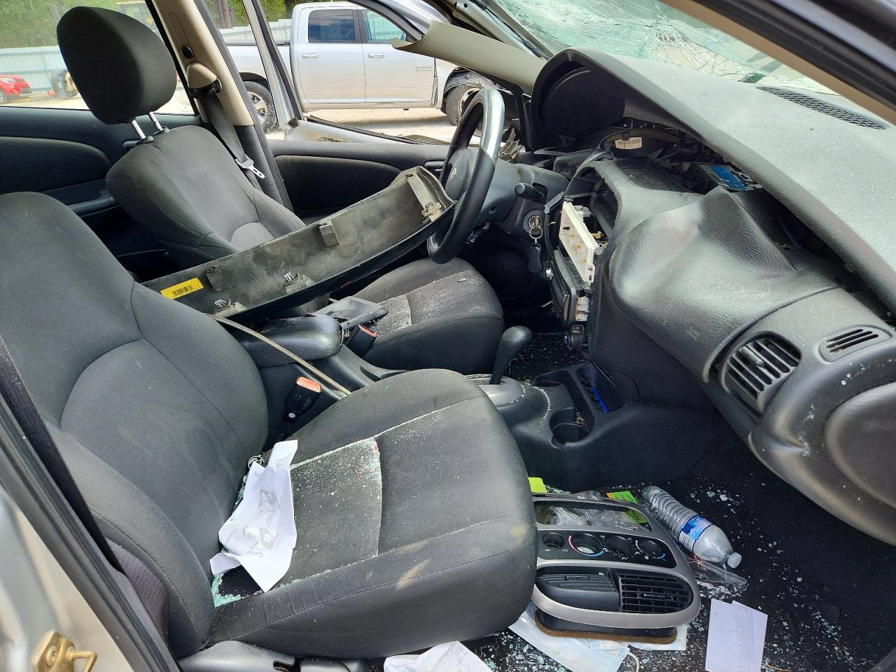 2004 Dodge Neon Sxt Silver vin: 1B3ES56C74D646456
