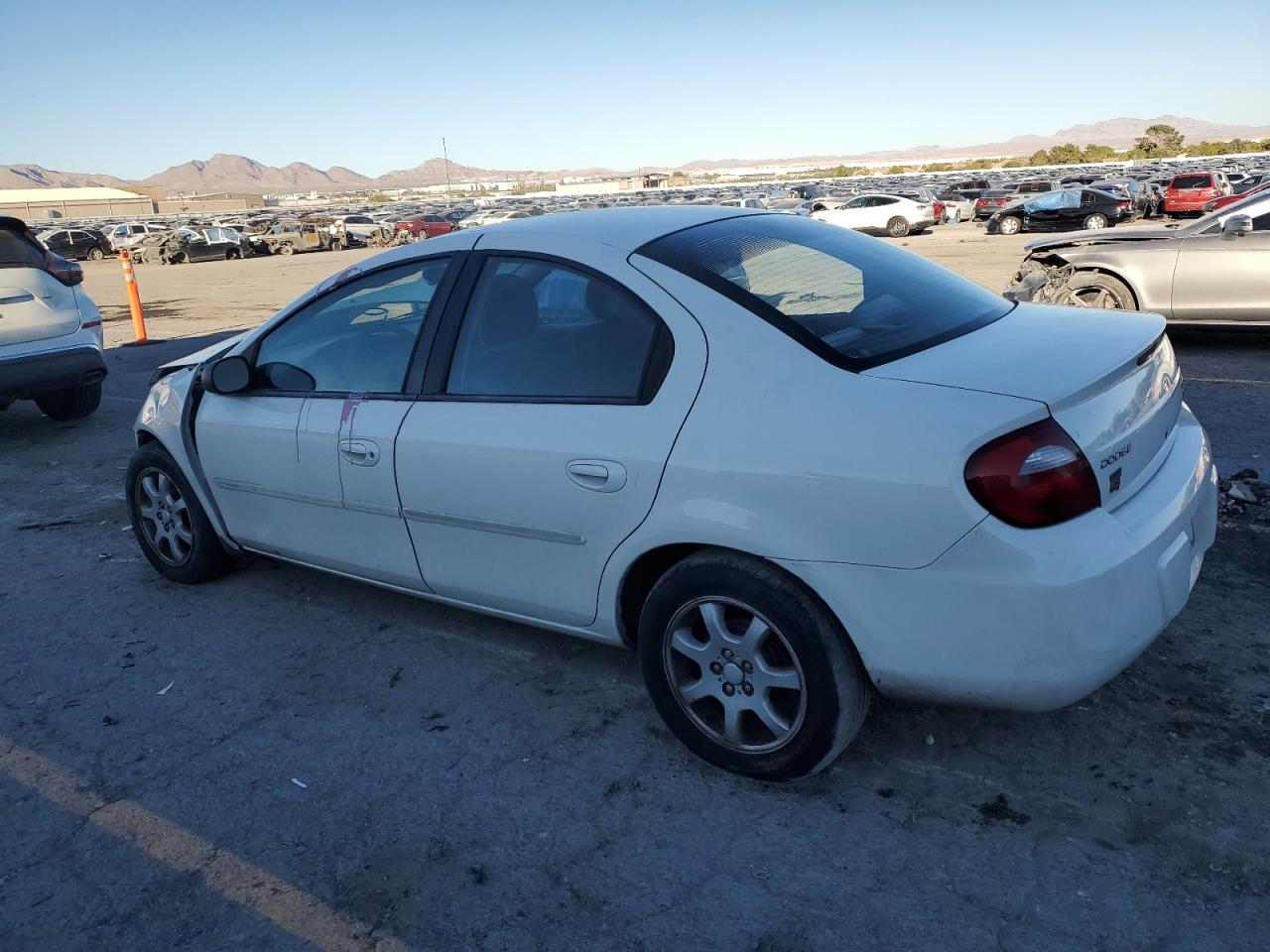 2005 Dodge Neon Sxt White vin: 1B3ES56C85D150650