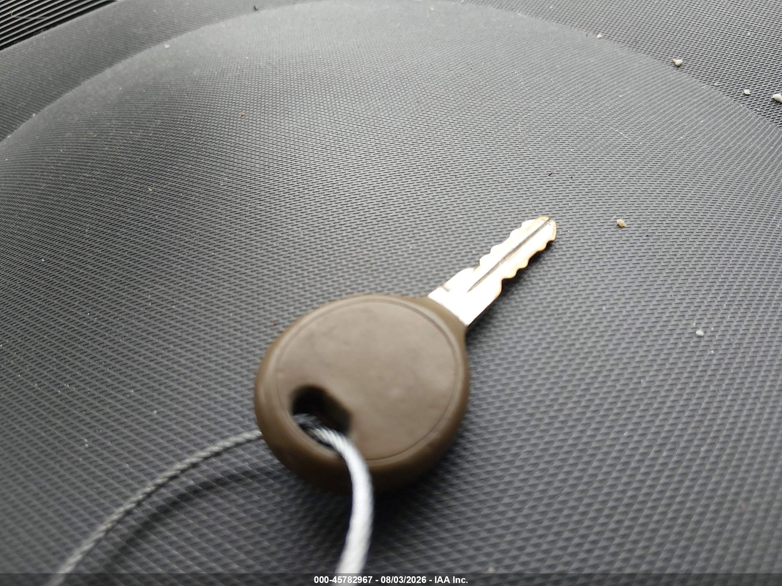 2007 Dodge Caliber   Silver vin: 1B3HB28B17D193228
