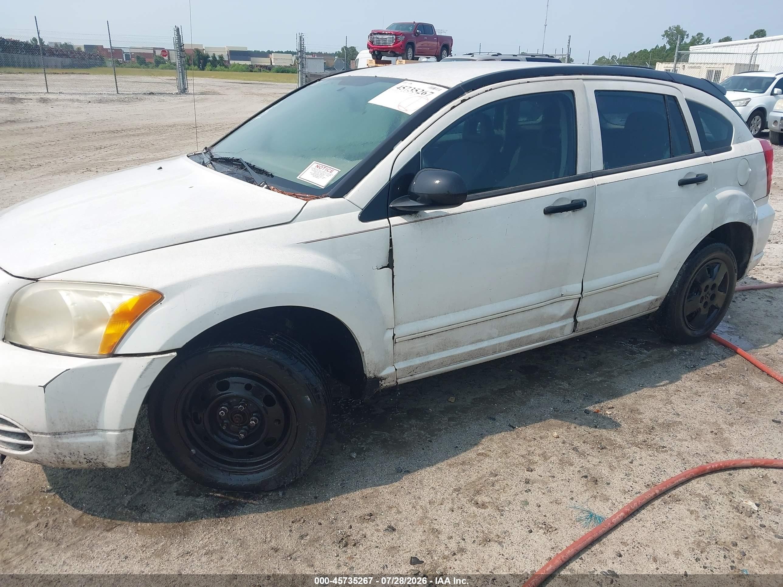 2007 Dodge Caliber   White vin: 1B3HB28B57D569218