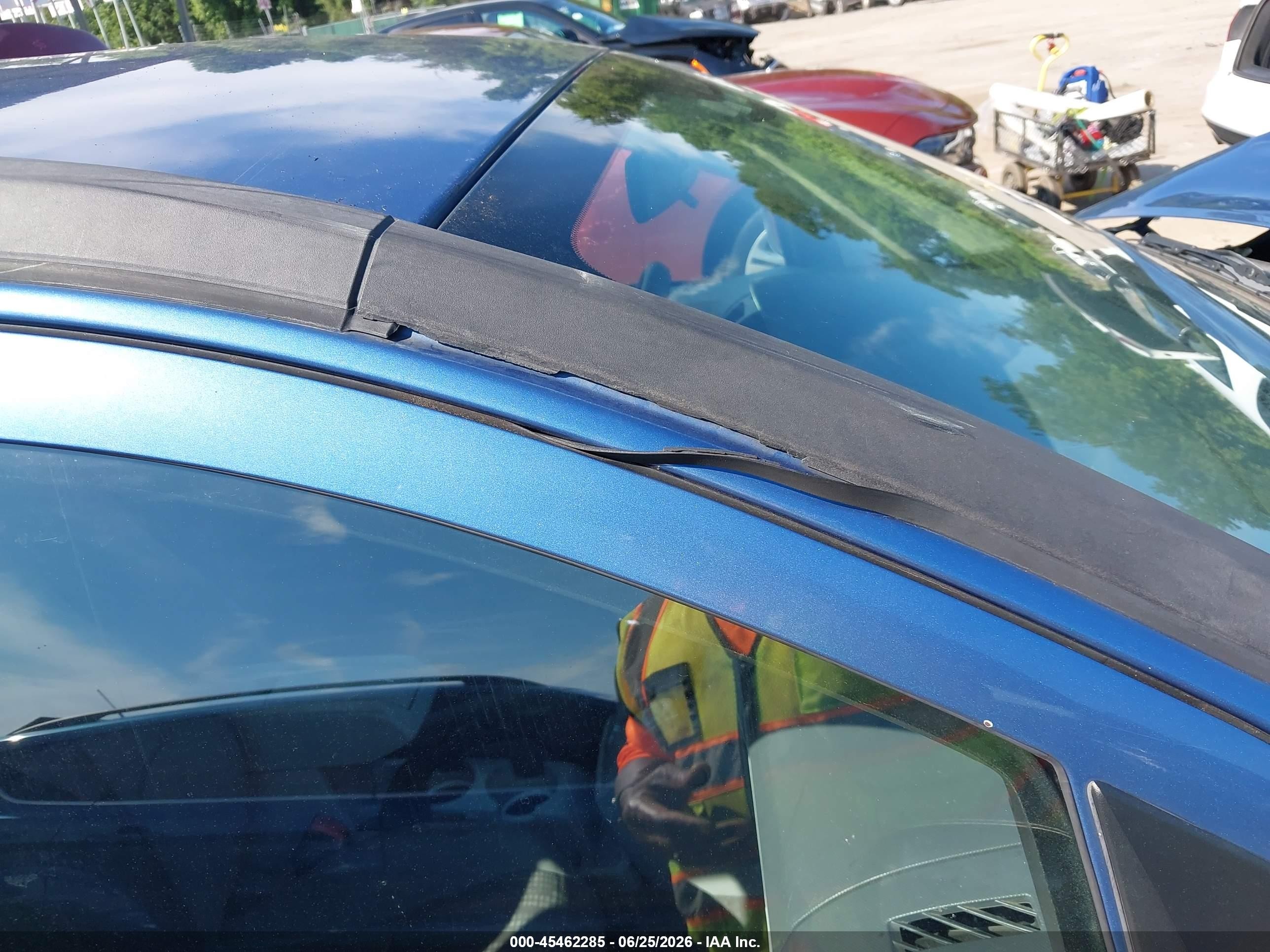2007 Dodge Caliber   Blue vin: 1B3HB28B77D320838