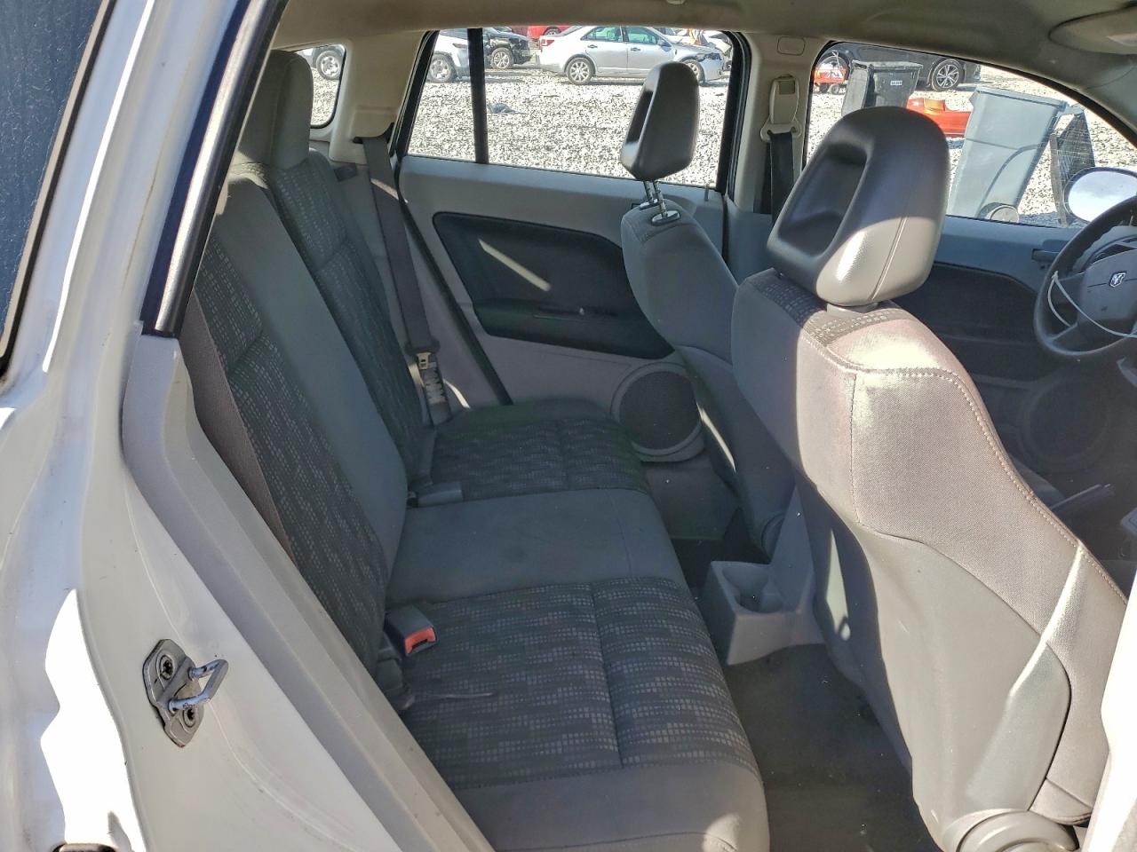 2007 Dodge Caliber White vin: 1B3HB28BX7D106295