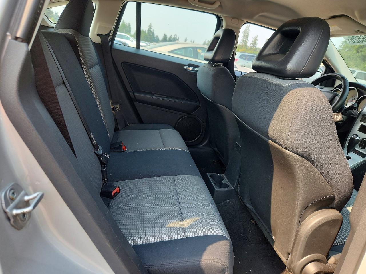 2009 Dodge Caliber Sxt Silver vin: 1B3HB48A89D143707