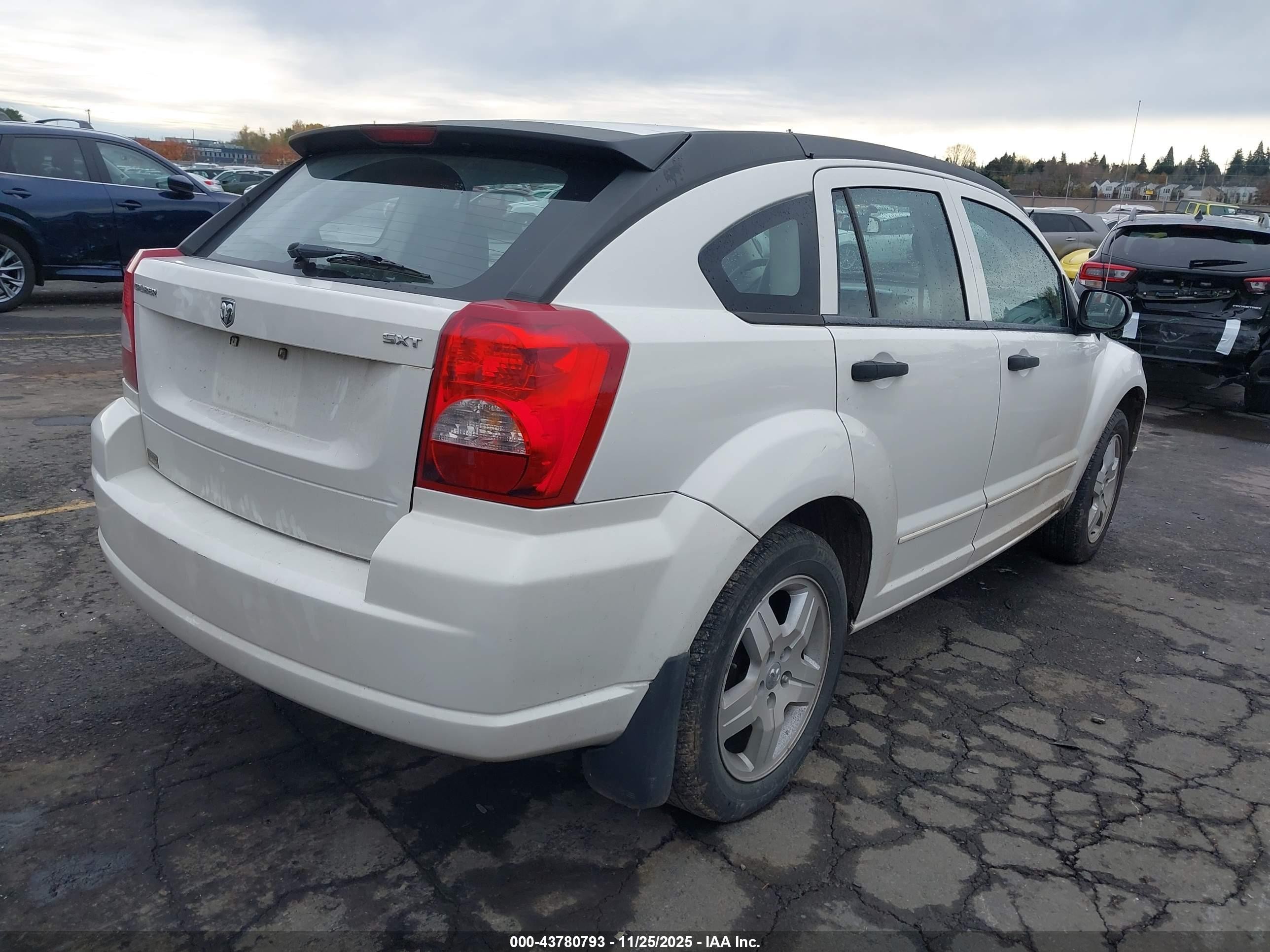 2007 Dodge Caliber Sxt Белый vin: 1B3HB48B27D172206