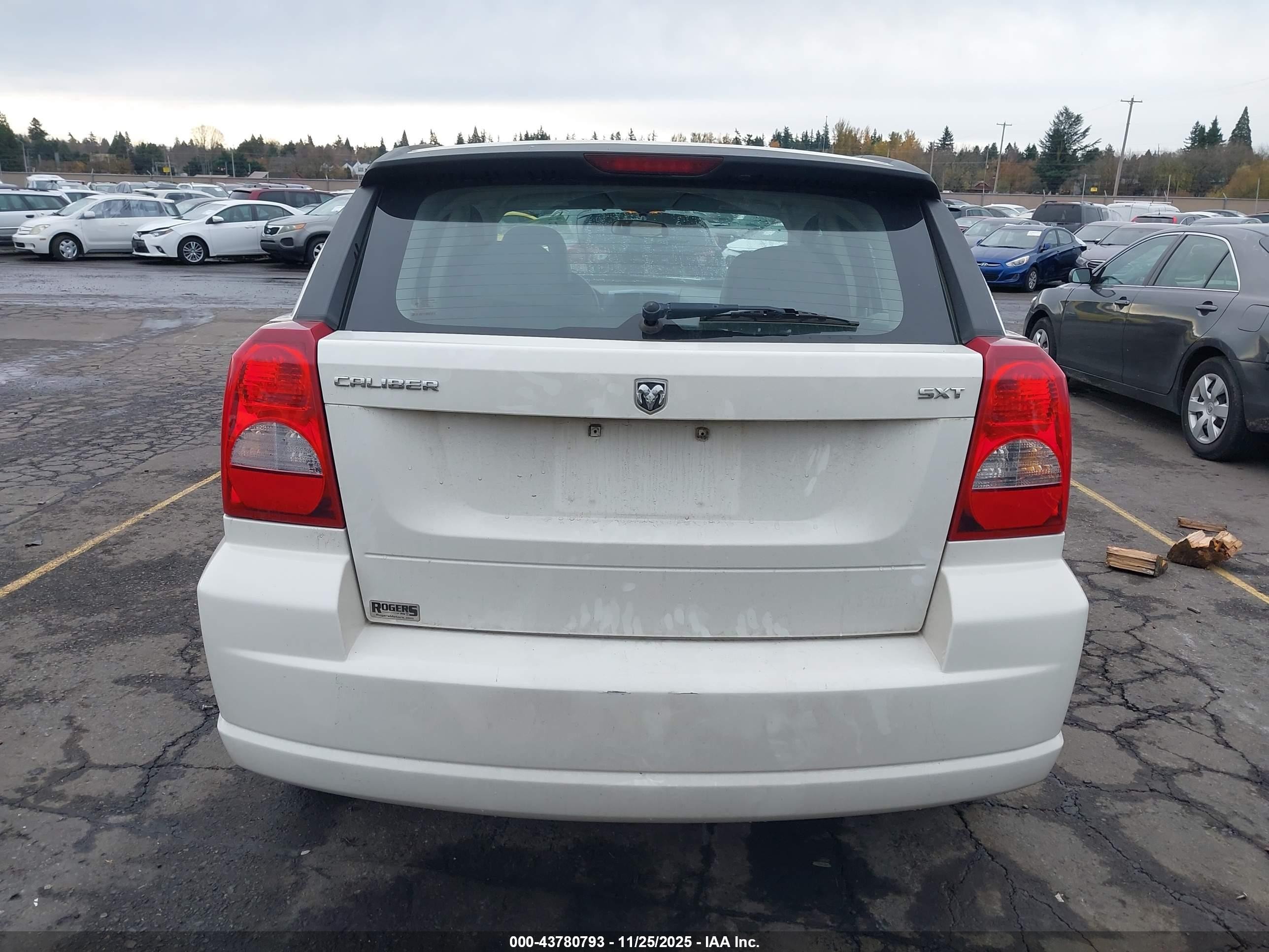 2007 Dodge Caliber Sxt Белый vin: 1B3HB48B27D172206