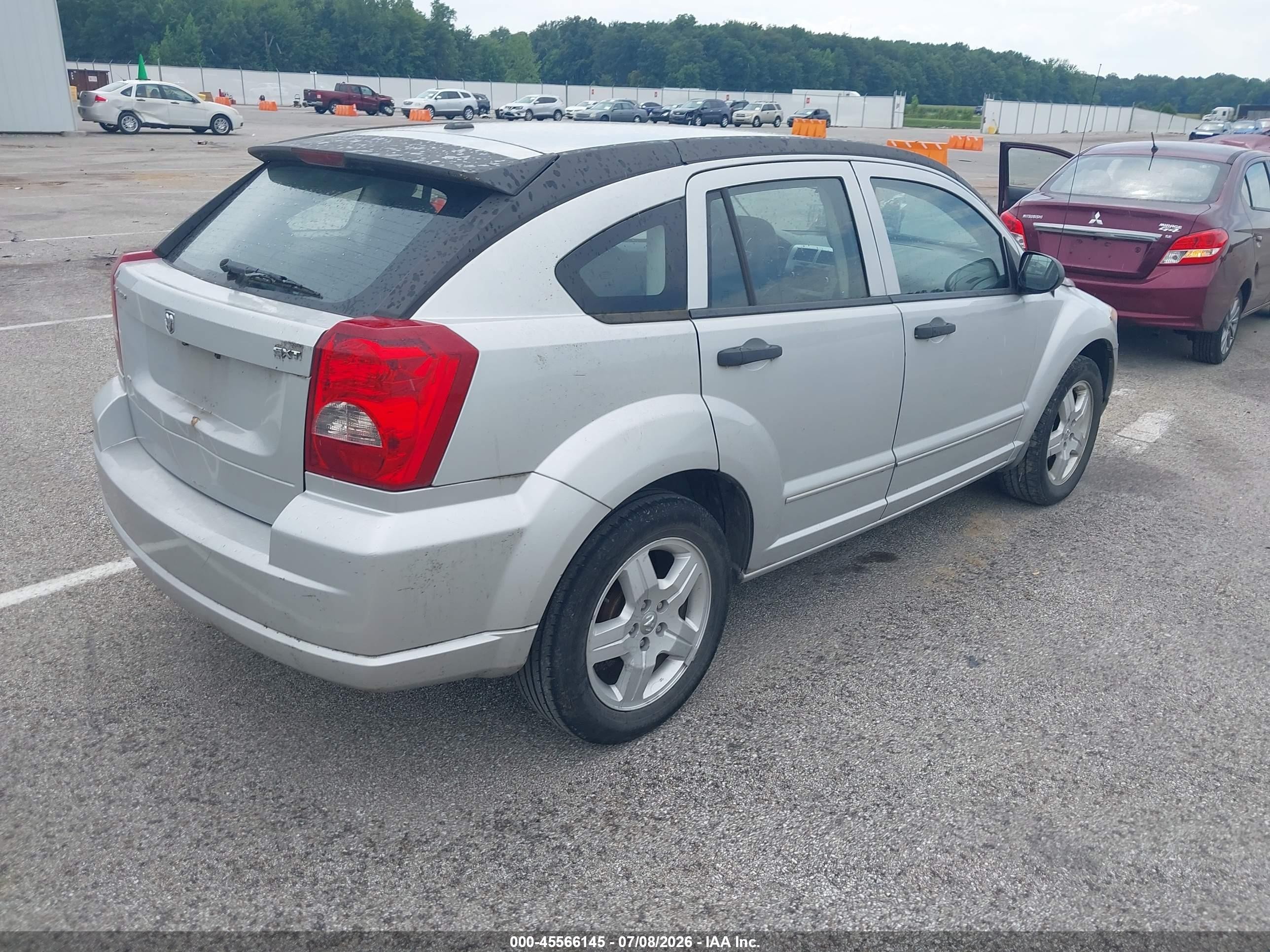 2008 Dodge Caliber Sxt Серебряный vin: 1B3HB48BX8D650213
