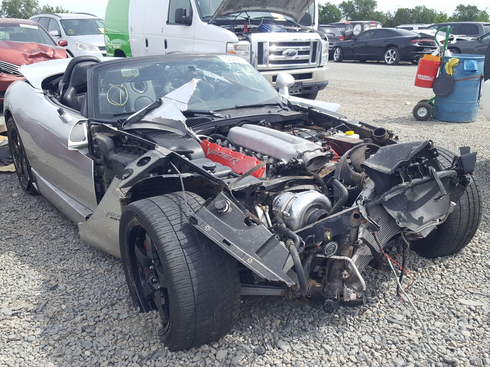 2003 Dodge Viper Srt Серебряный vin: 1B3JR65Z33V500411