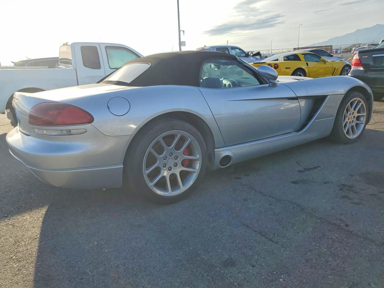 2003 Dodge Viper Srt-10 Серебряный vin: 1B3JR65Z63V501553