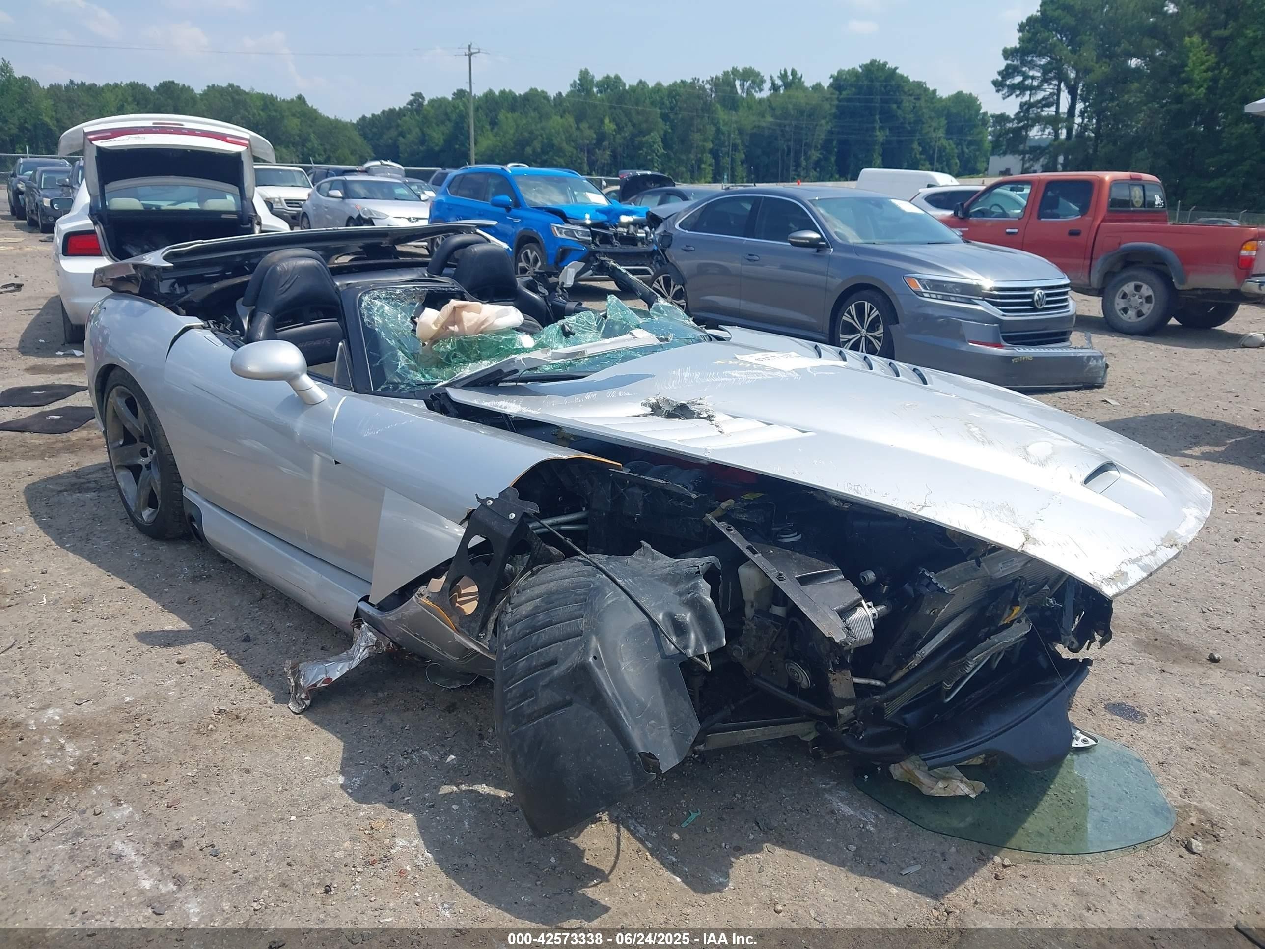 2003 Dodge Viper Srt10 Серебряный vin: 1B3JR65Z73V501397