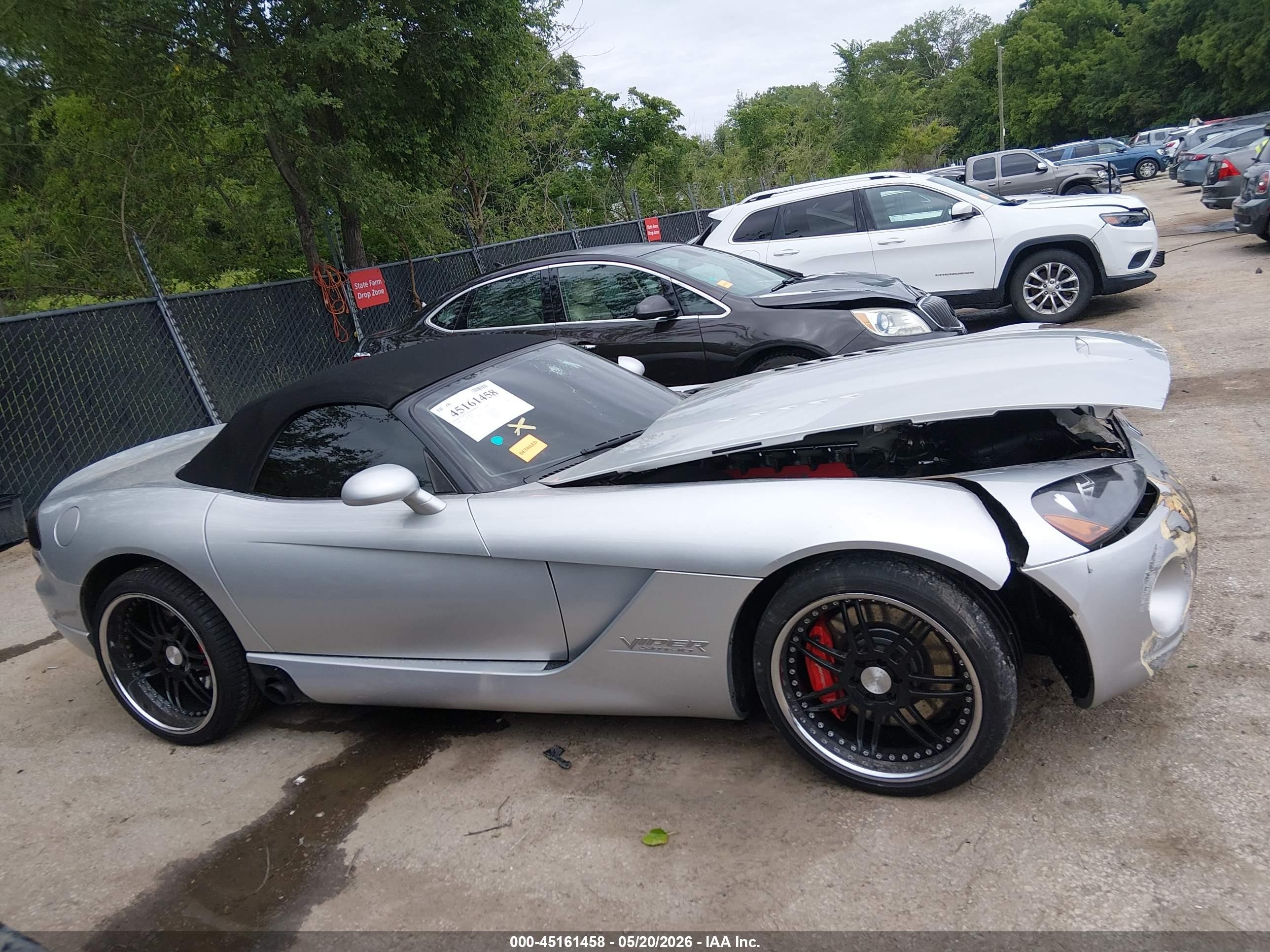 2004 Dodge Viper Srt10 Silver vin: 1B3JZ65Z64V100117